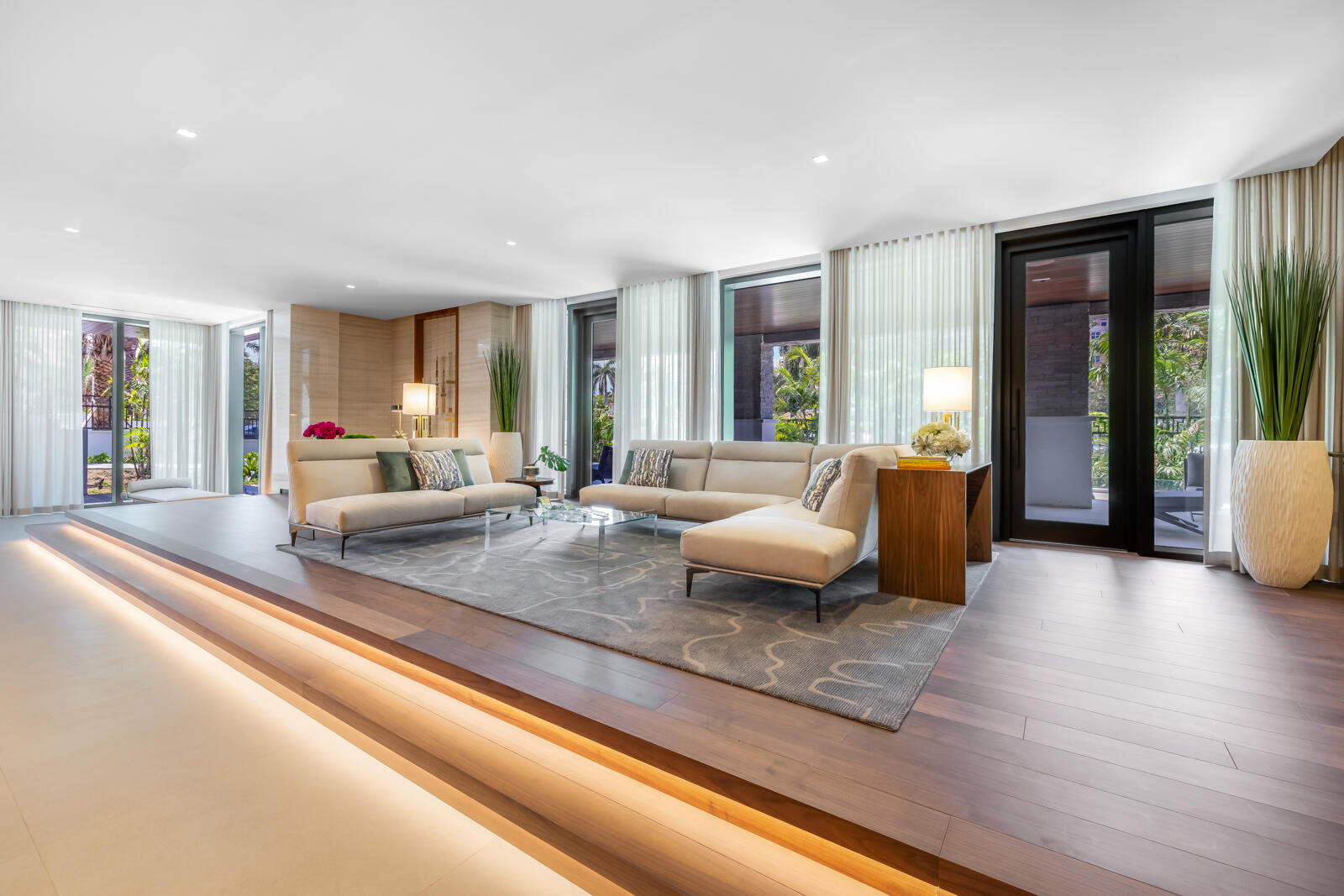 200 SE Mizner Blvd 106