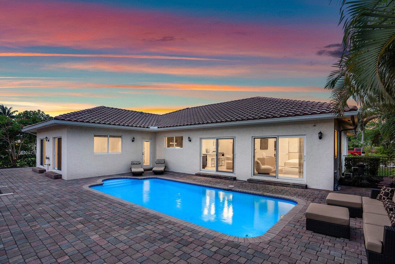 1500 SW 5th Avenue