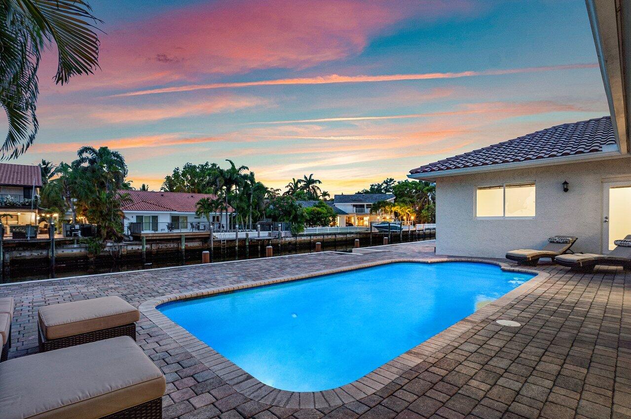 1500 SW 5th Avenue