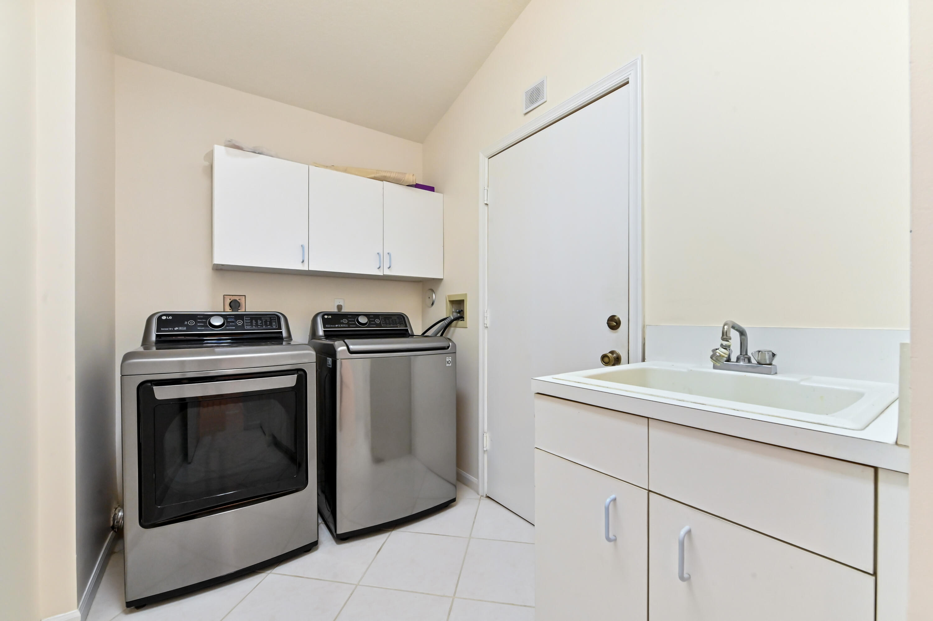 14066 Glenlyon Court