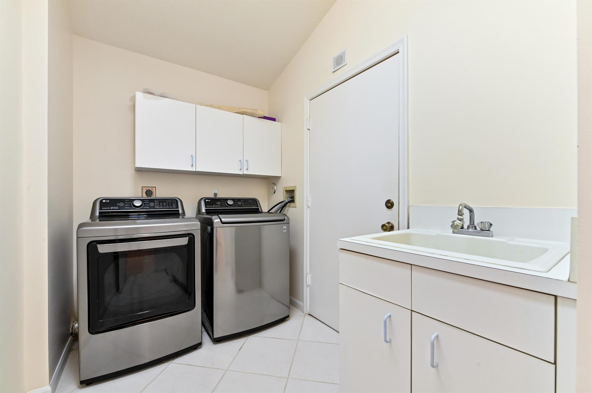 14066 Glenlyon Court