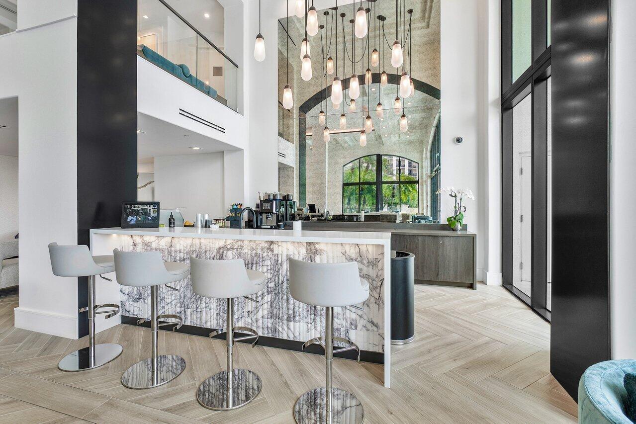 400 SE 5th Avenue 804