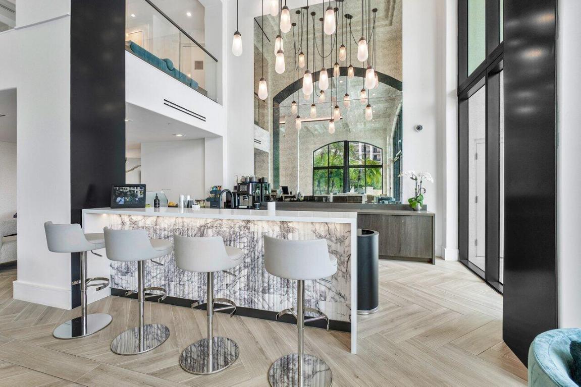 400 SE 5th Avenue 804