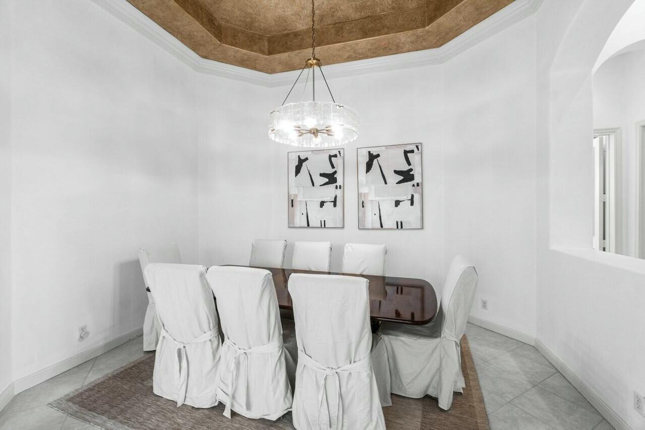 6312 Via Venetia N