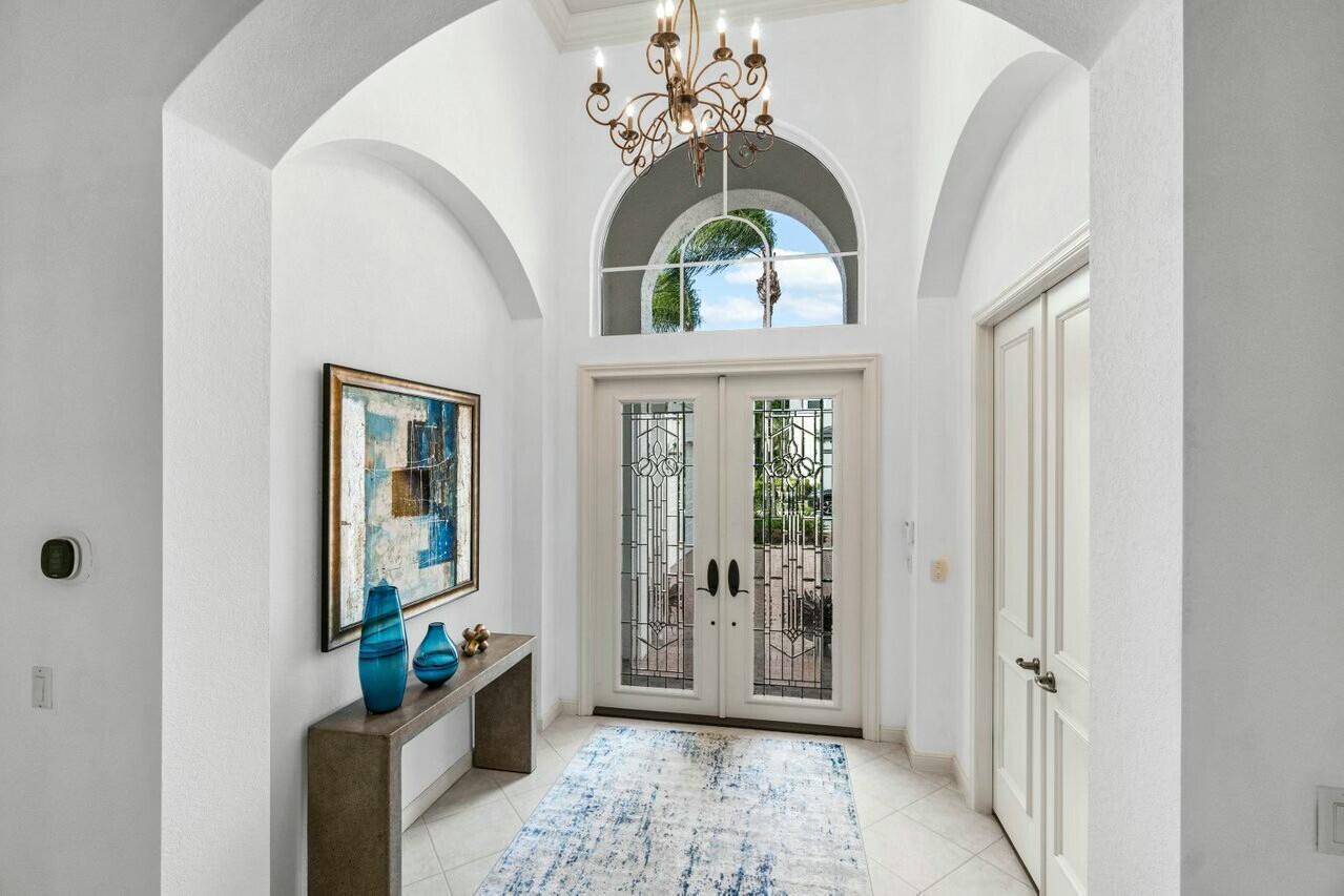 6312 Via Venetia N