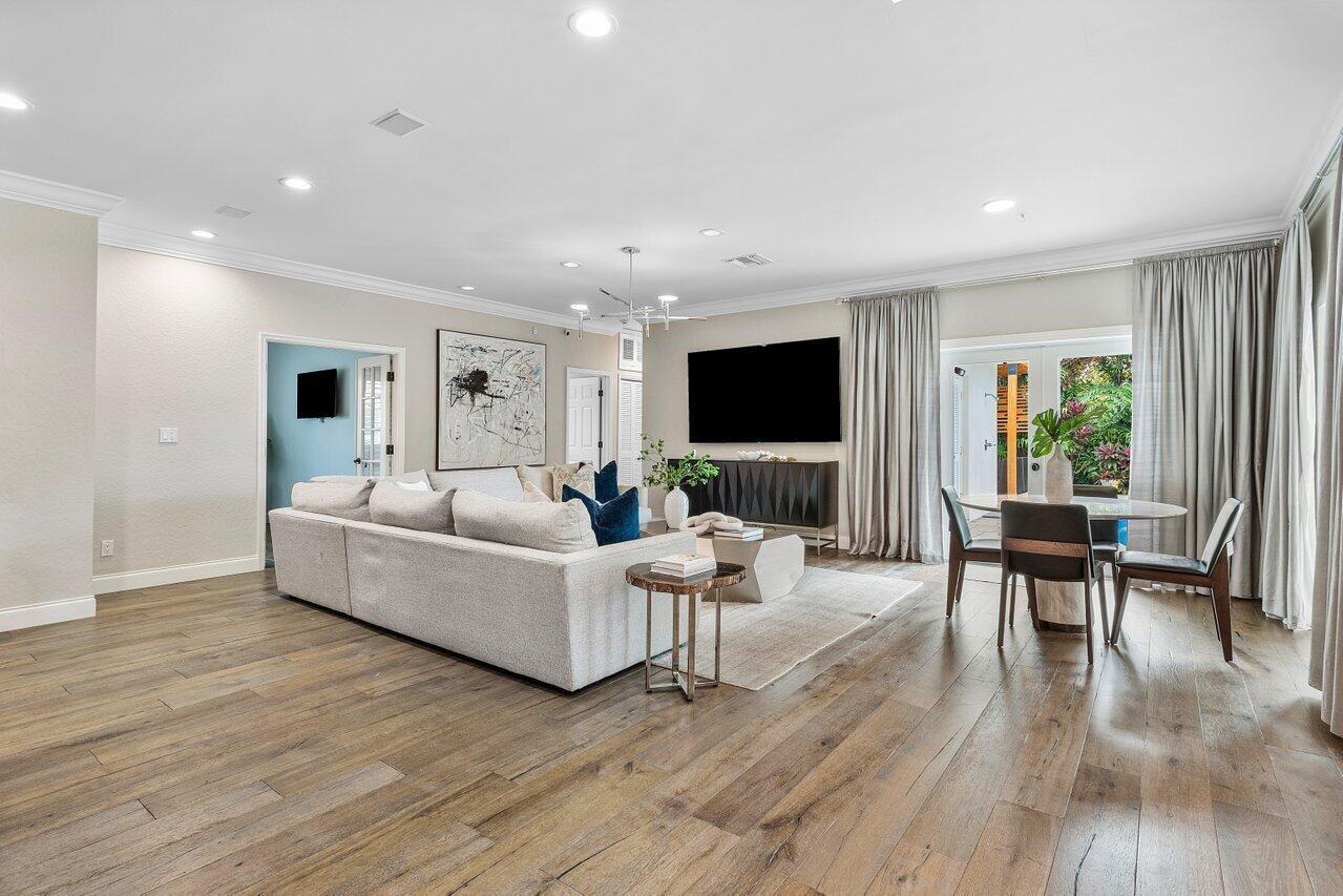 1080 SW 17th Street