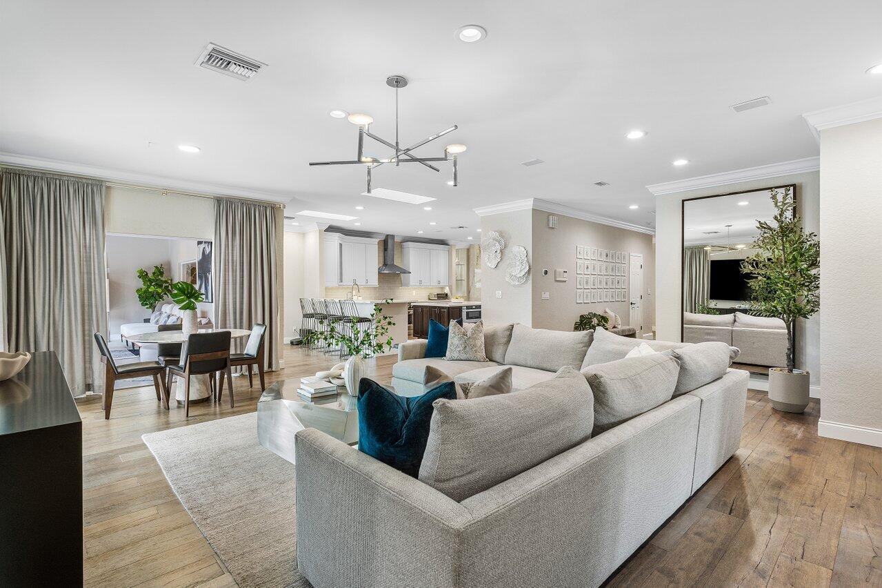 1080 SW 17th Street