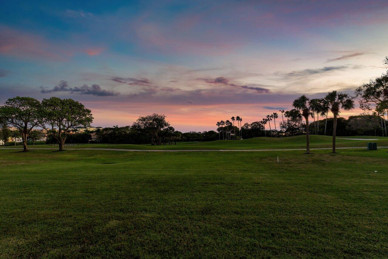 320 E Royal Palm Road