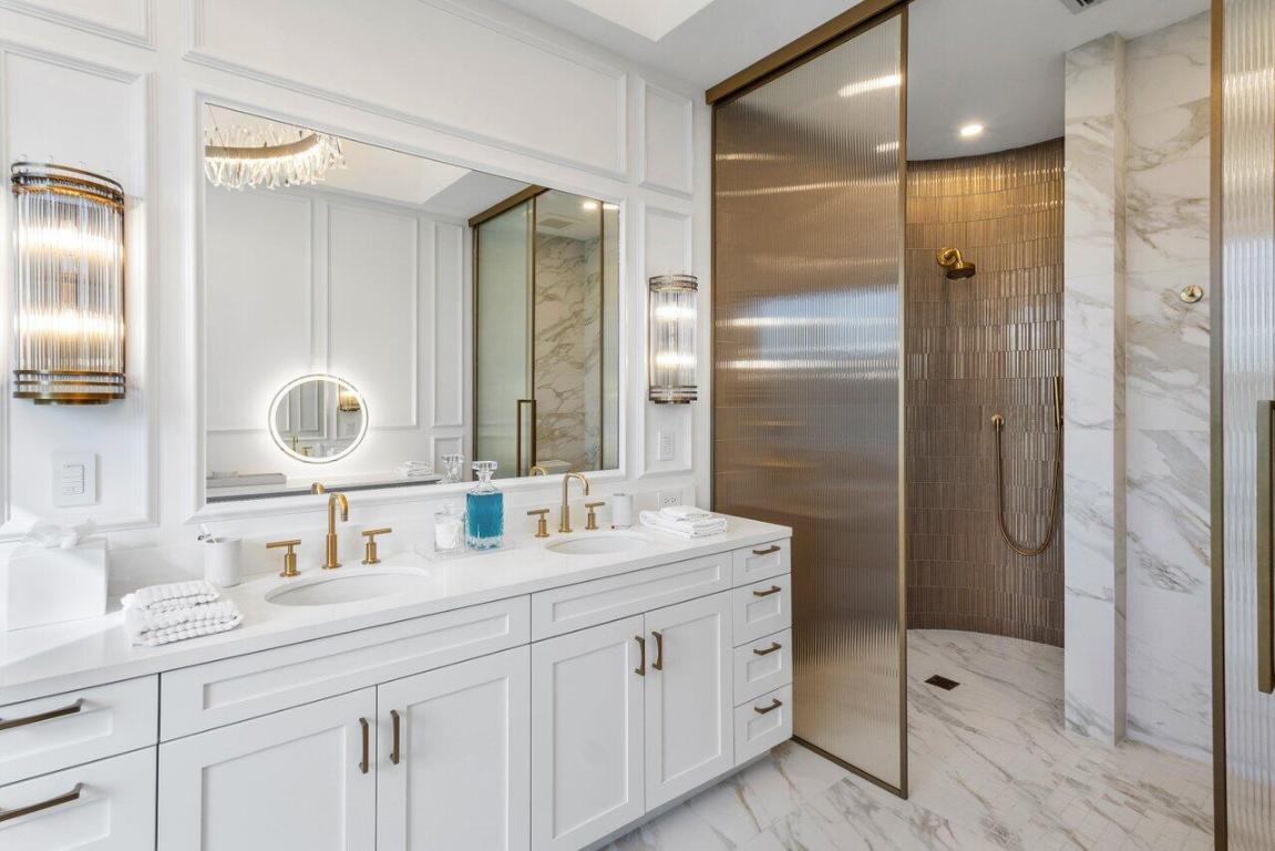 320 E Royal Palm Road