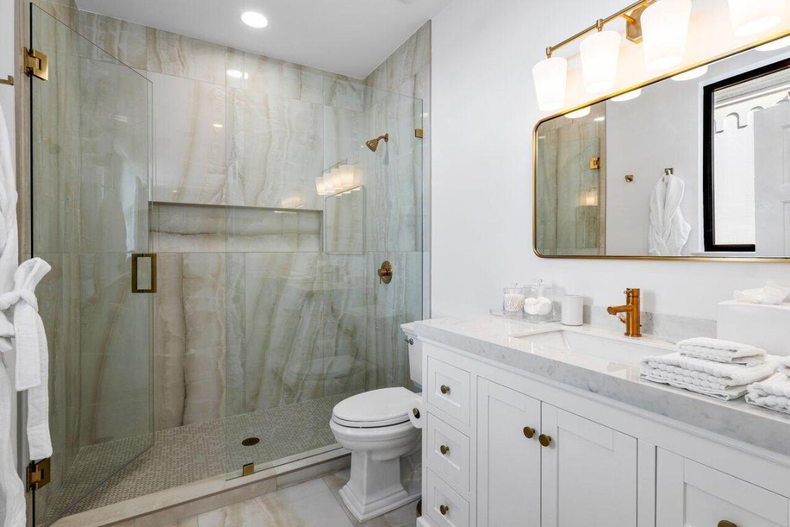 320 E Royal Palm Road