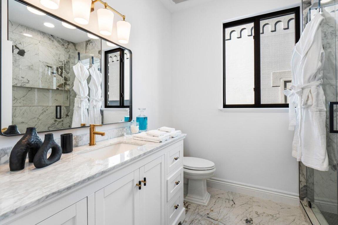 320 E Royal Palm Road