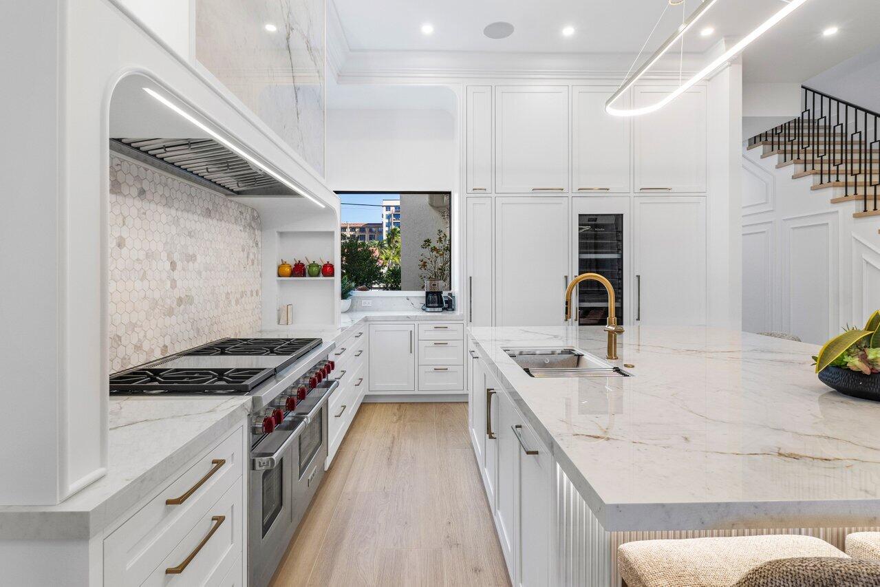 320 E Royal Palm Road