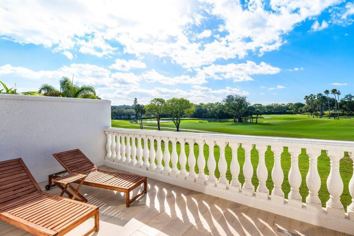 320 E Royal Palm Road