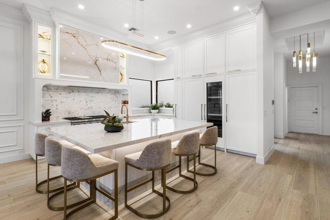 320 E Royal Palm Road