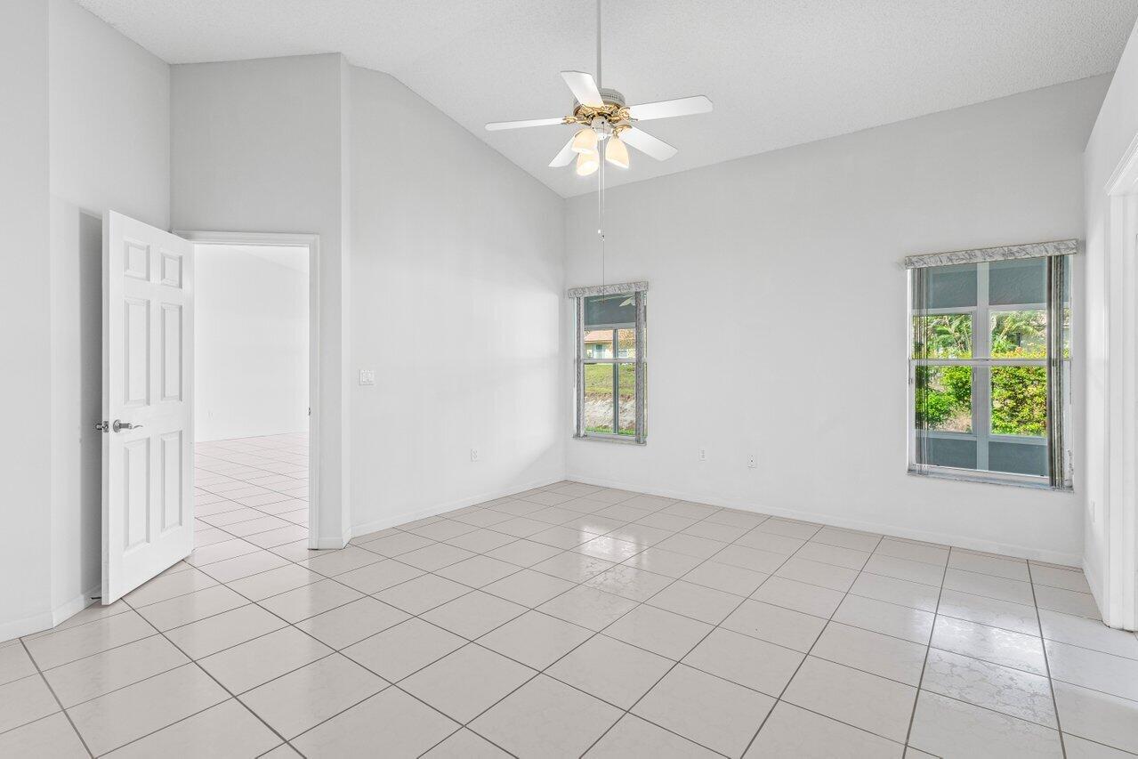 3775 NW 10th Street