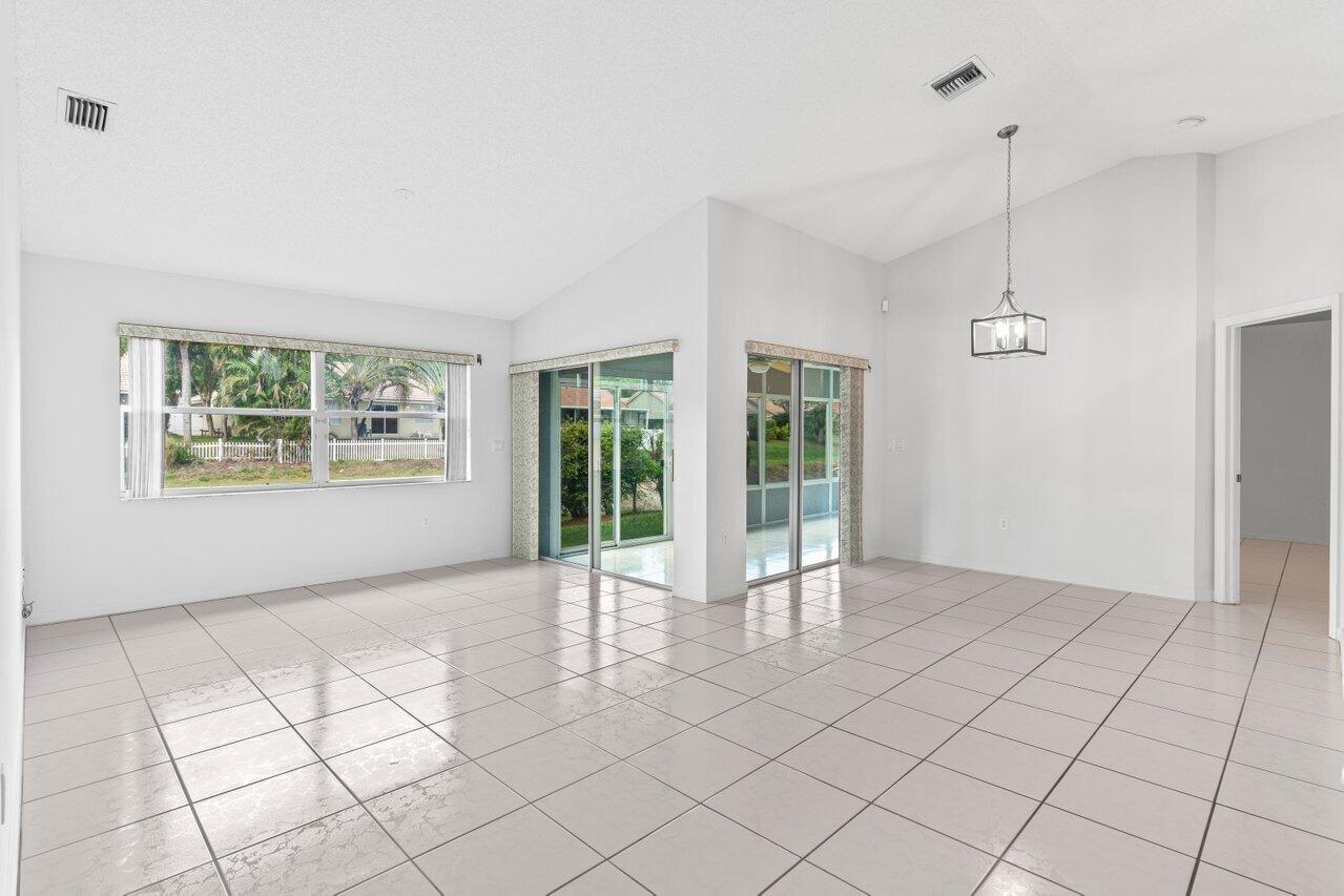 3775 NW 10th Street