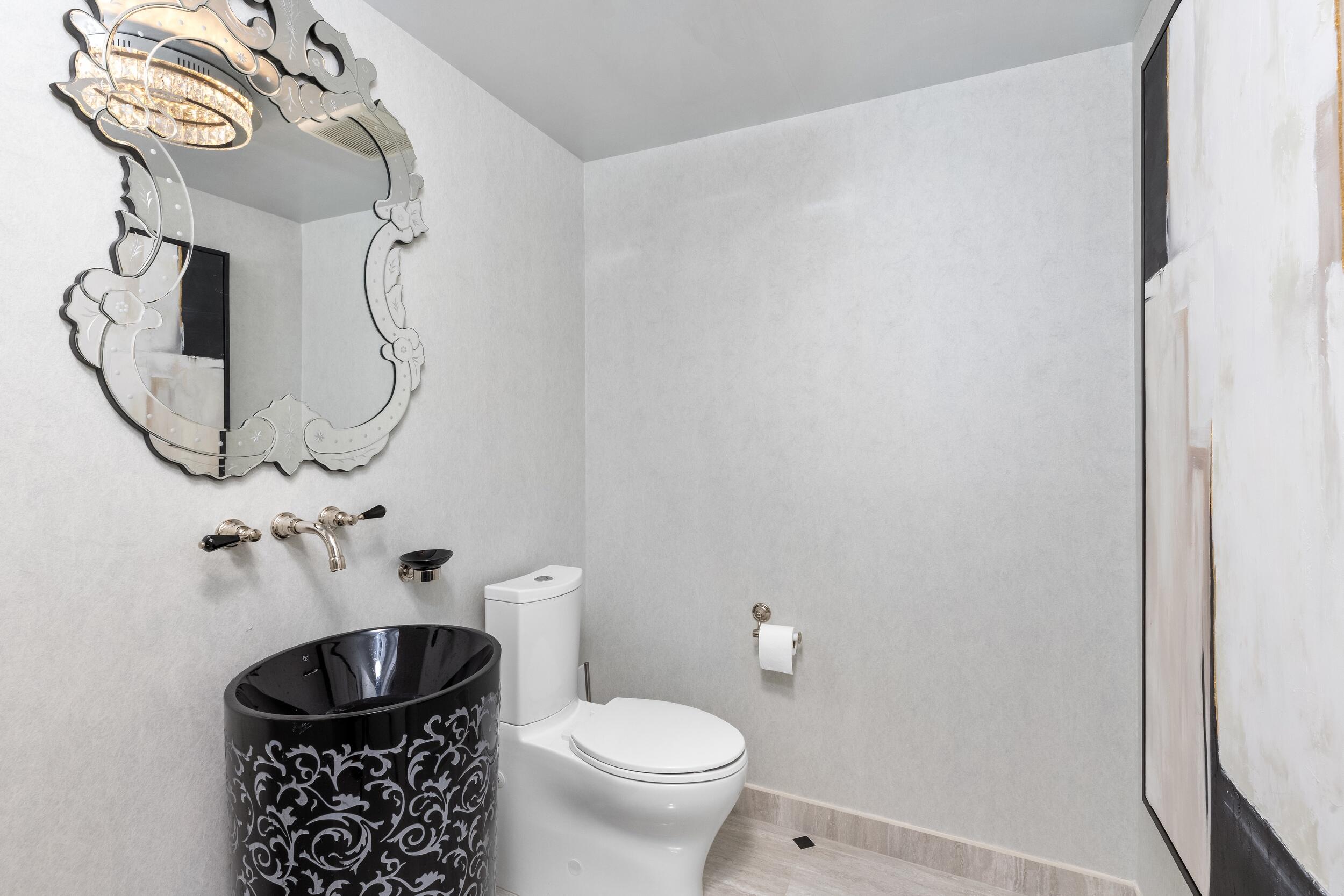 327 E Royal Palm Road Ph-03