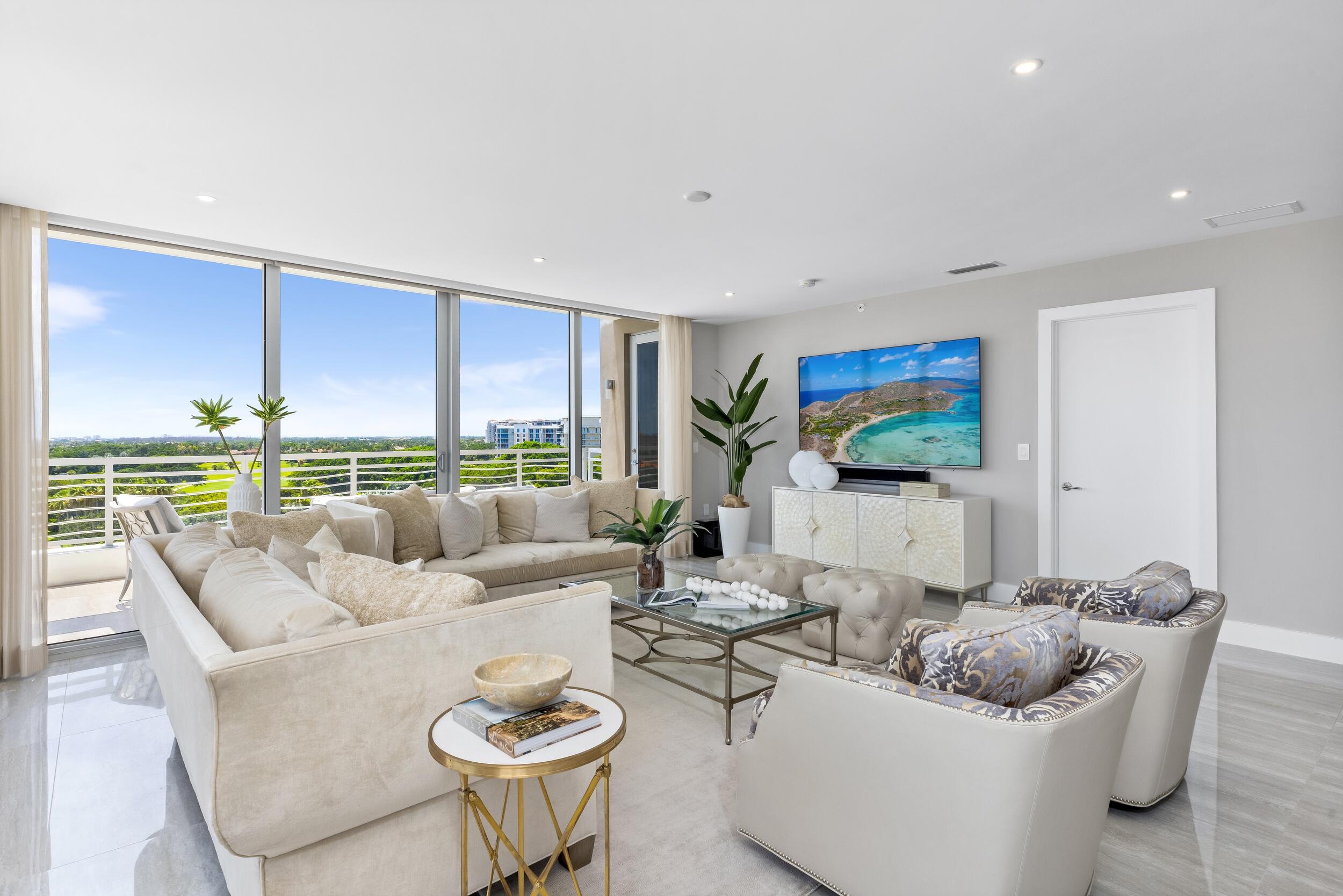 327 E Royal Palm Road Ph-03