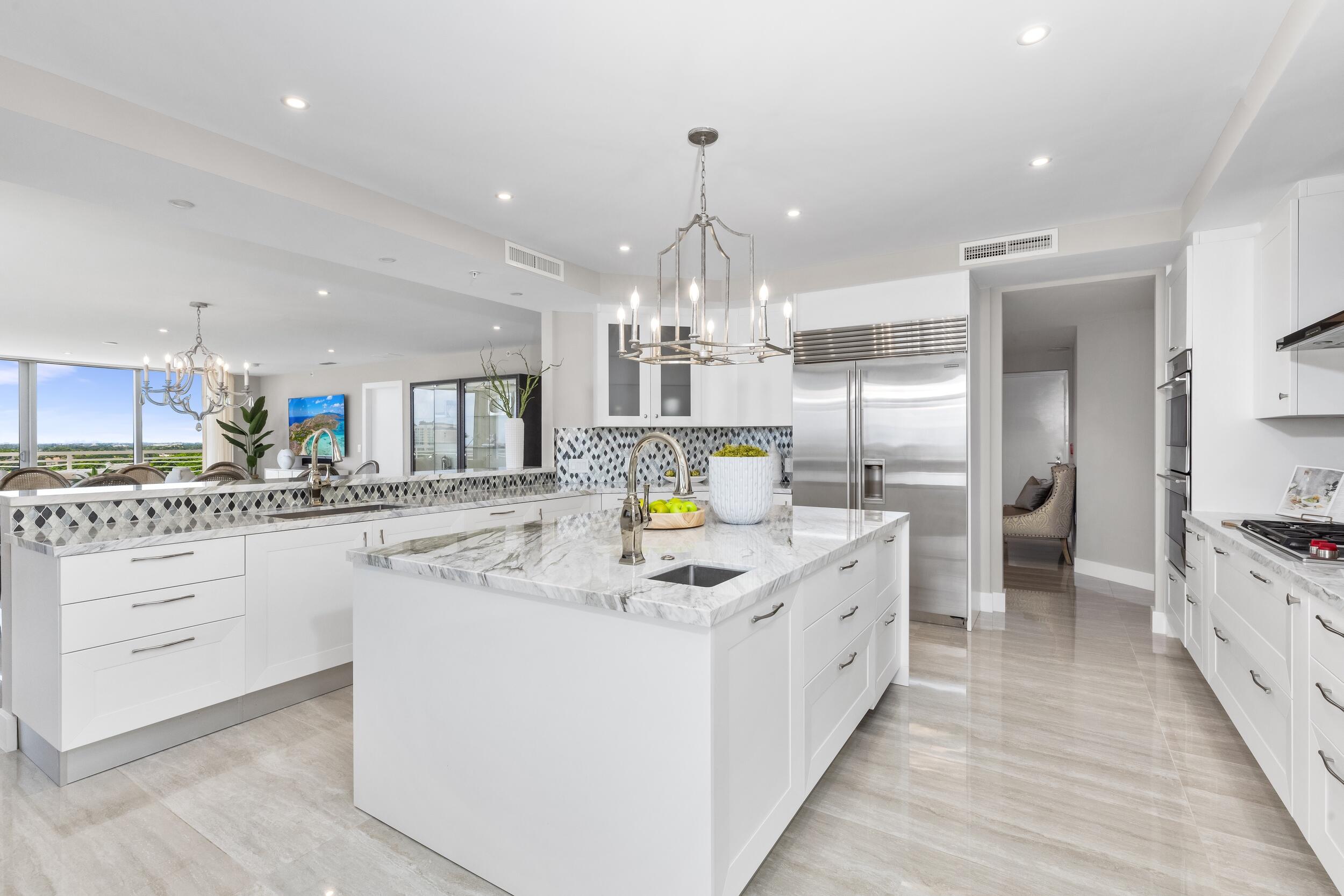327 E Royal Palm Road Ph-03