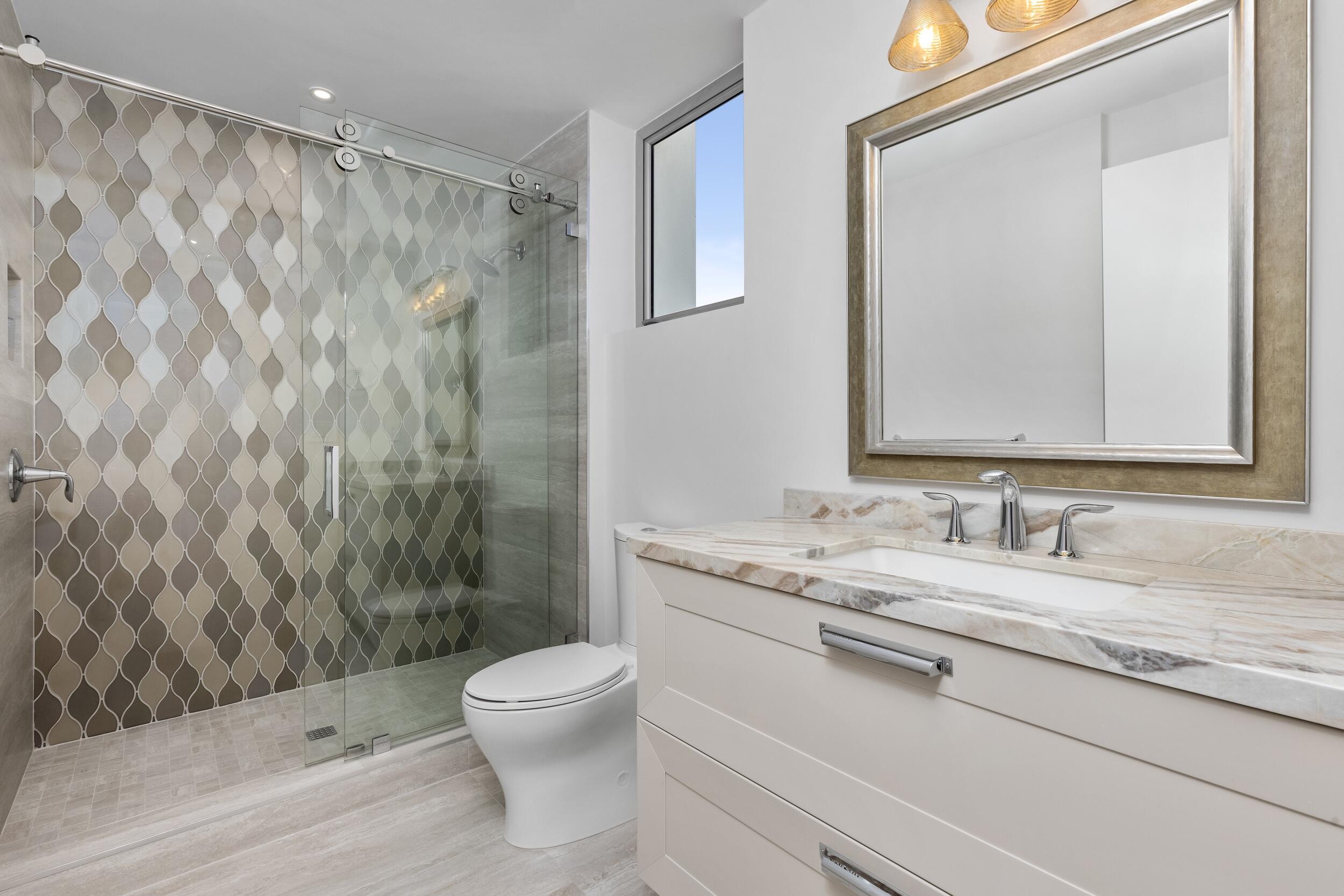 327 E Royal Palm Road Ph-03