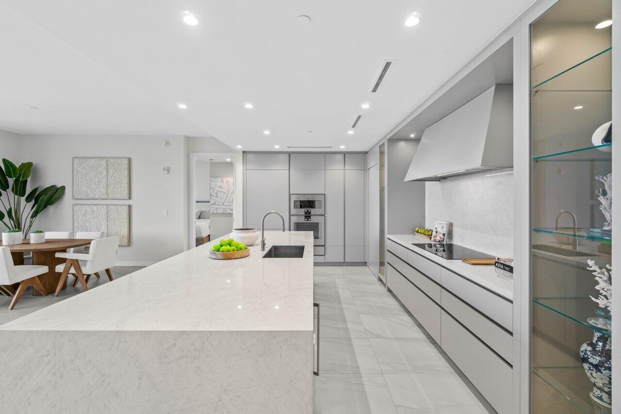 220 SE Mizner Boulevard 404