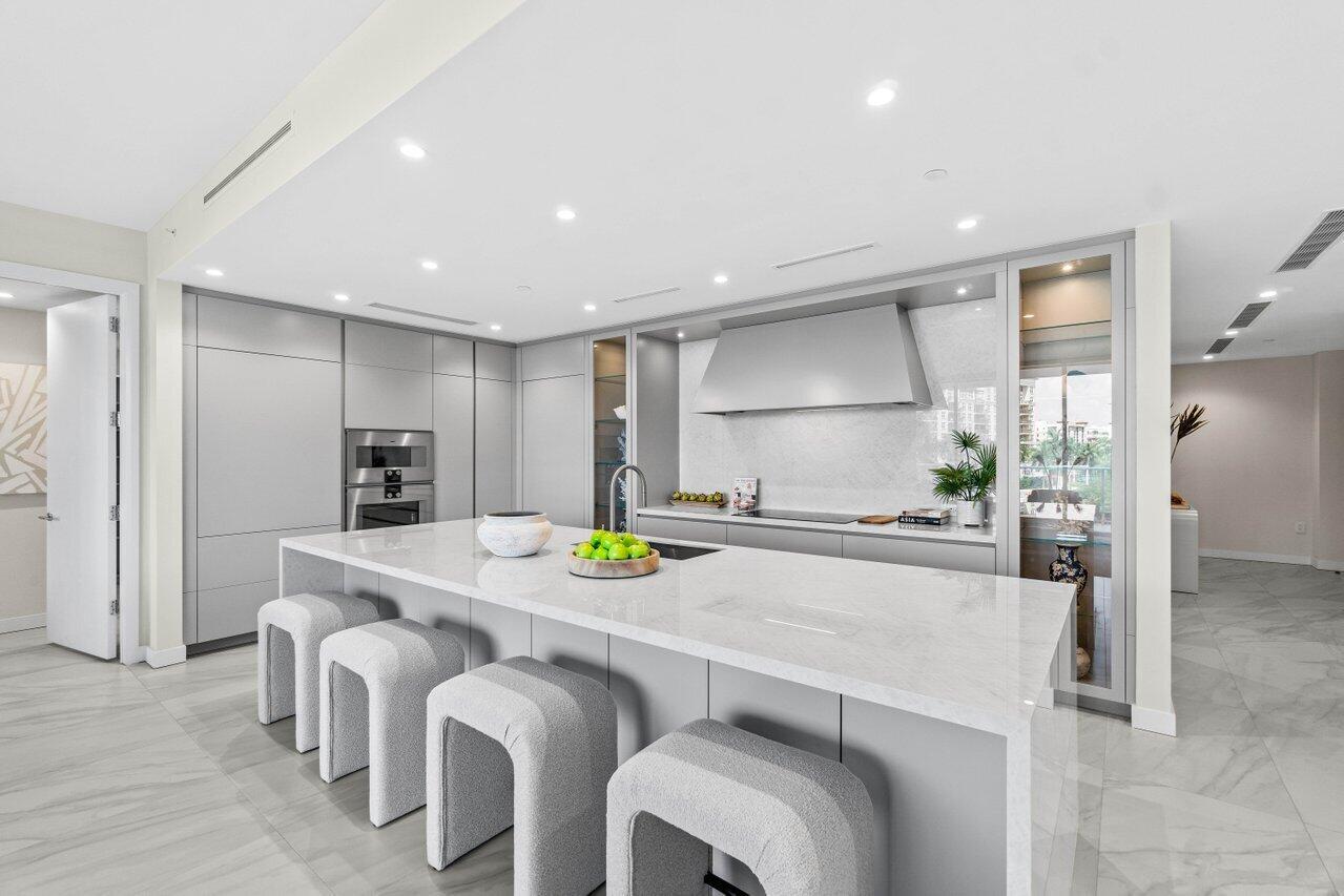 220 SE Mizner Boulevard 404