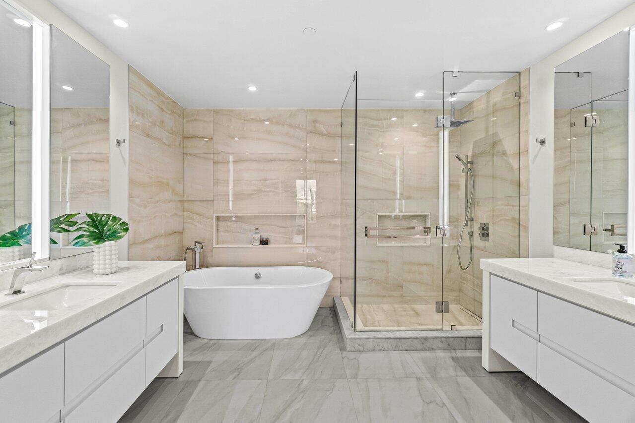 220 SE Mizner Boulevard 404