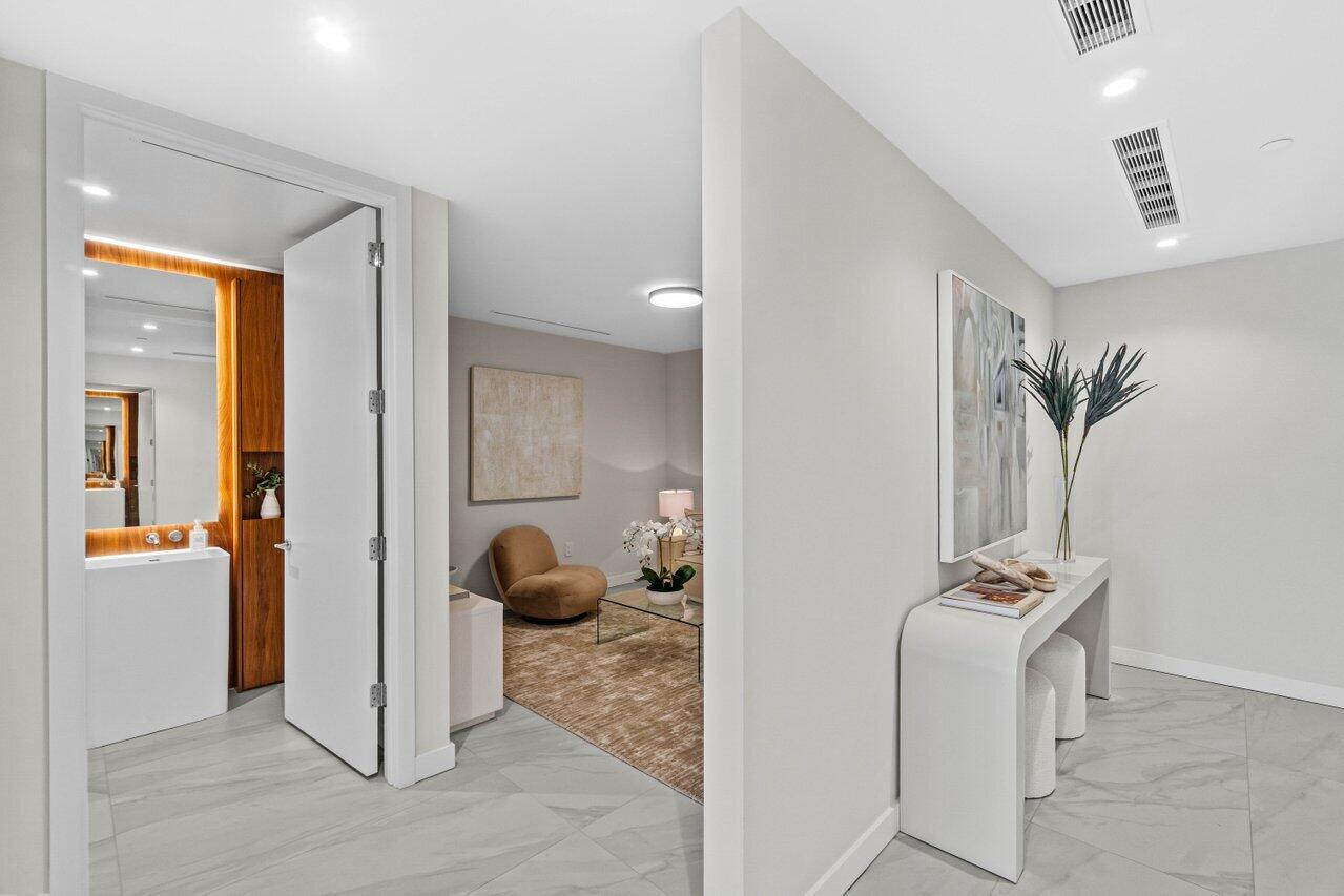 220 SE Mizner Boulevard 404