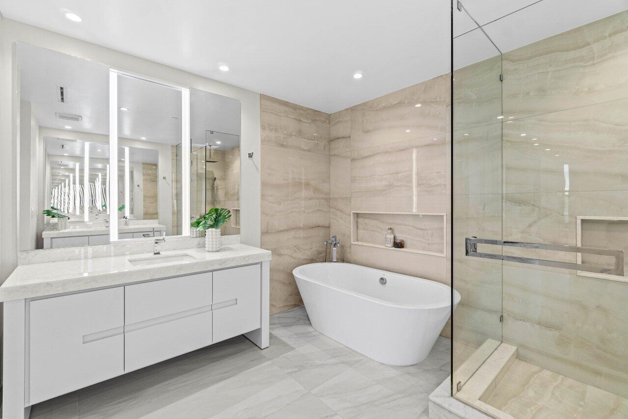 220 SE Mizner Boulevard 404