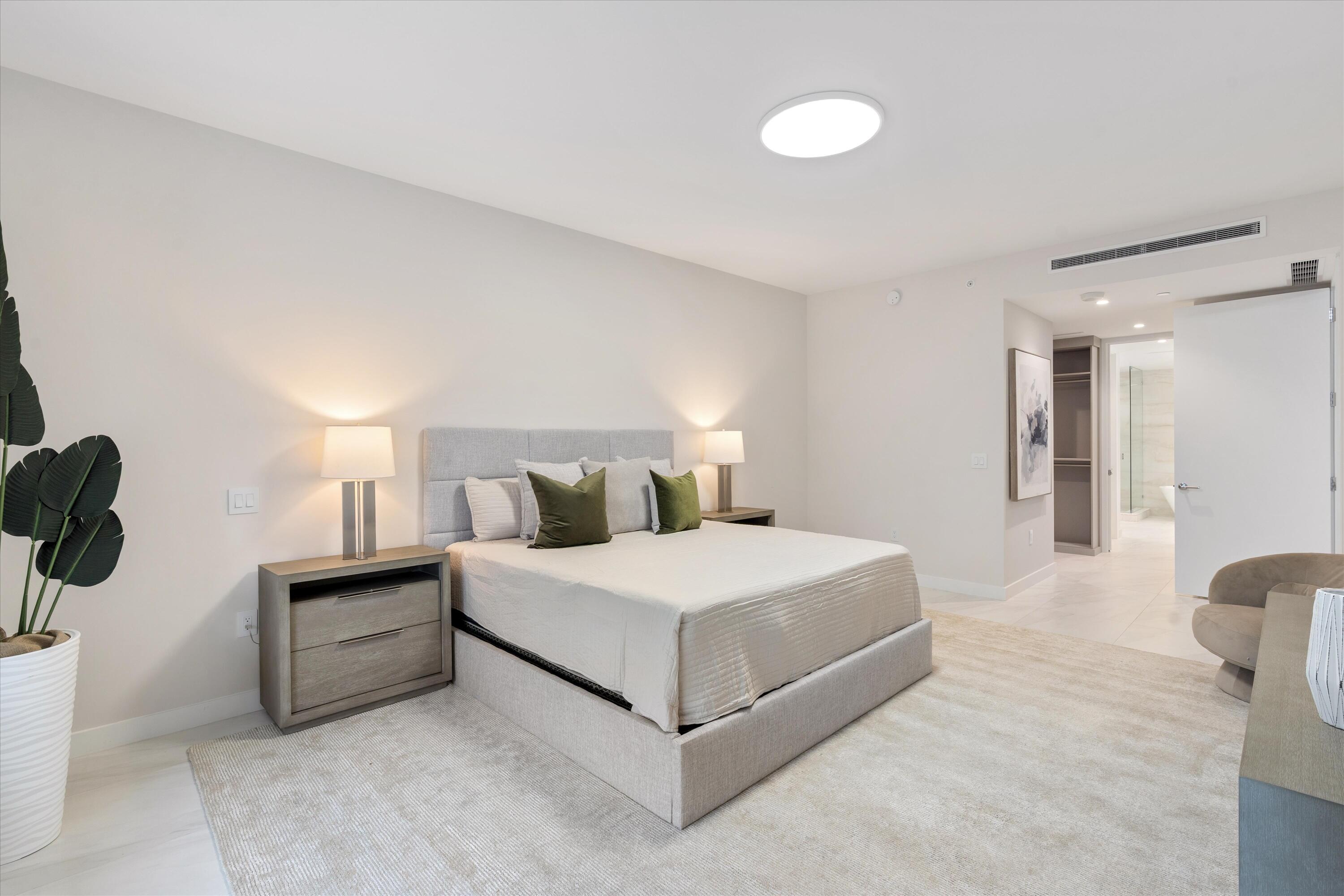 220 SE Mizner Boulevard 209