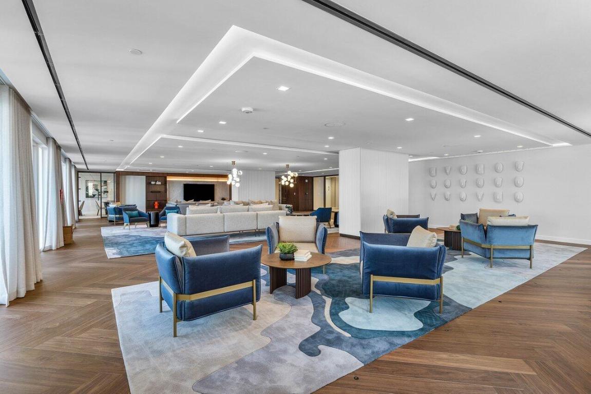 220 SE Mizner Boulevard 209