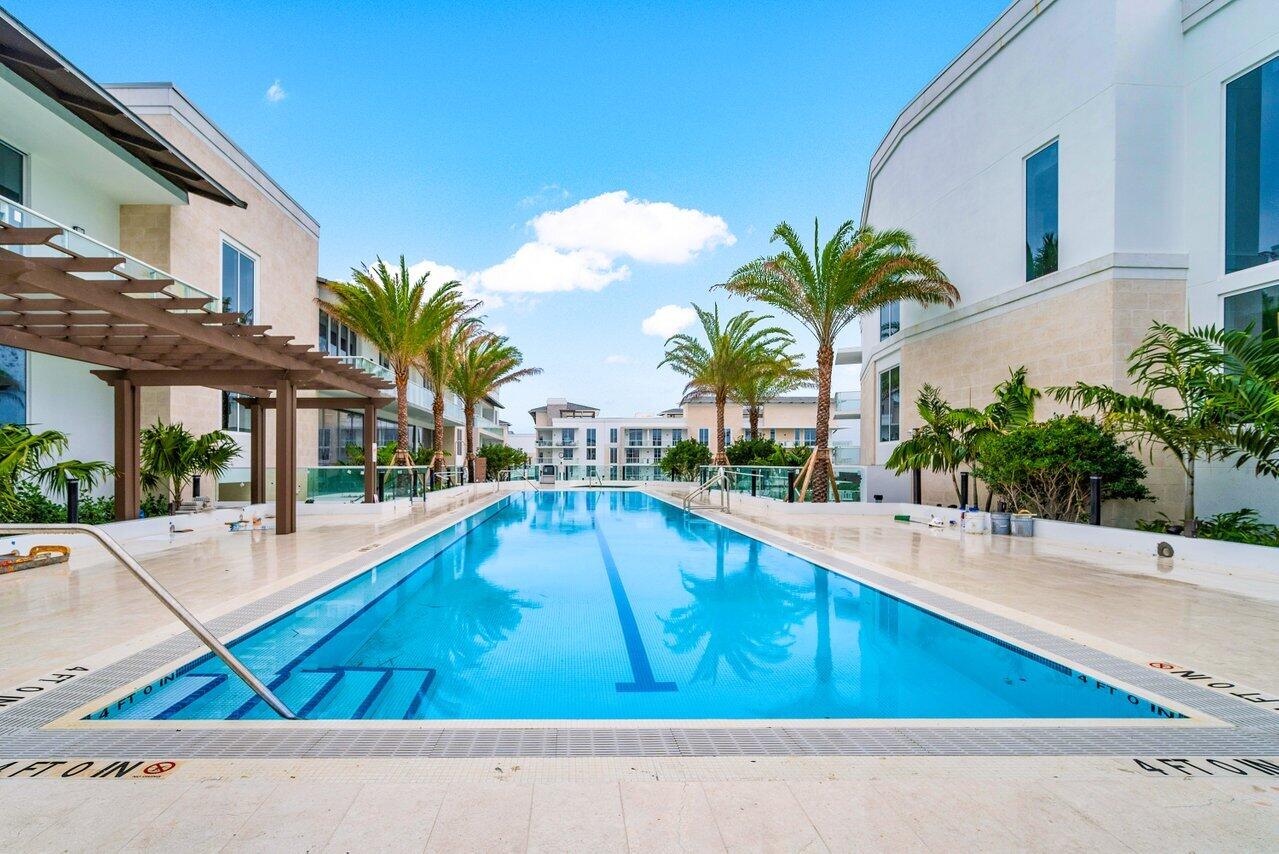 220 SE Mizner Boulevard 209