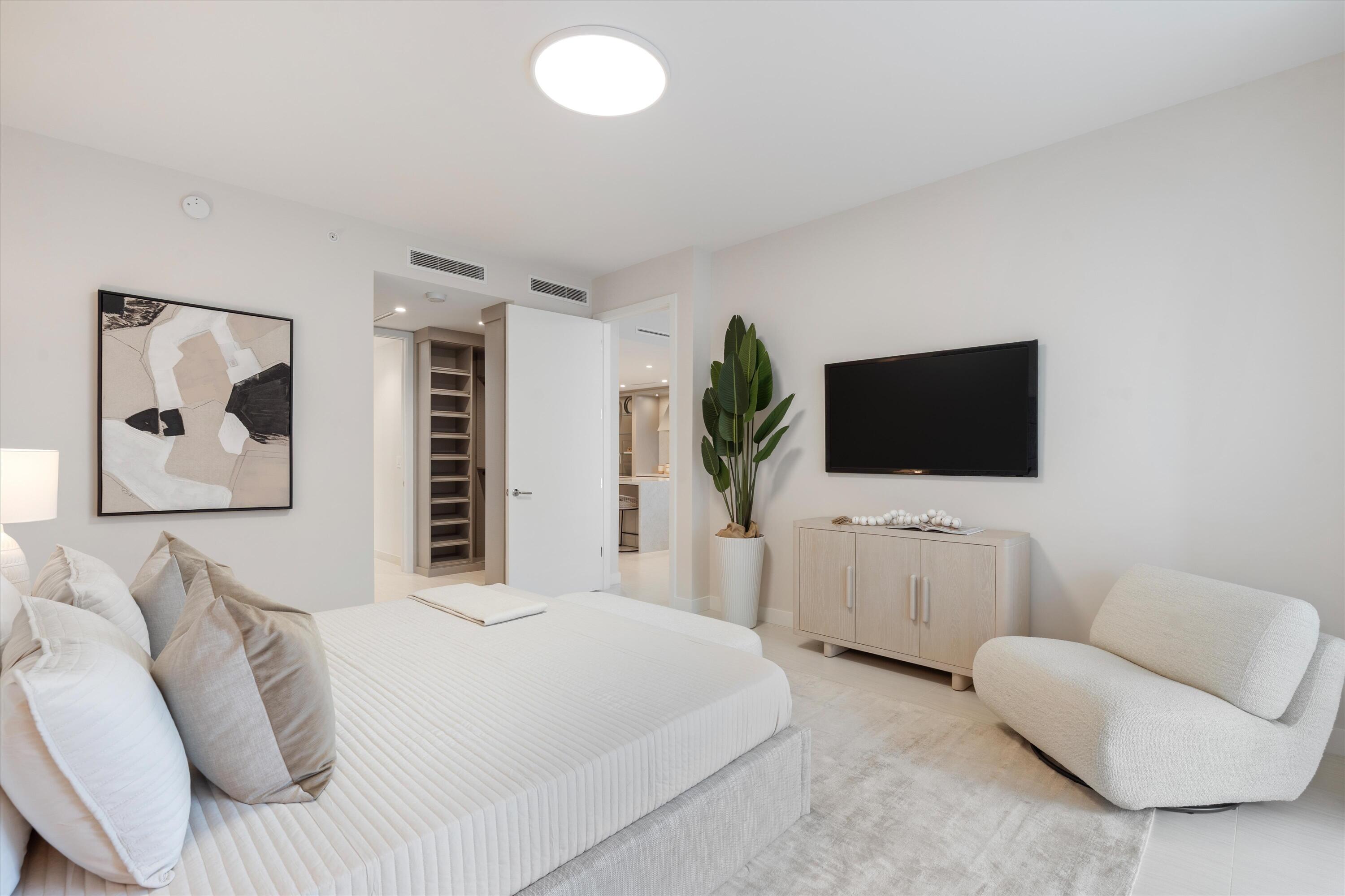 220 SE Mizner Boulevard 412