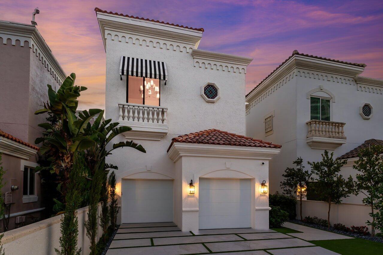 320 E Royal Palm Road