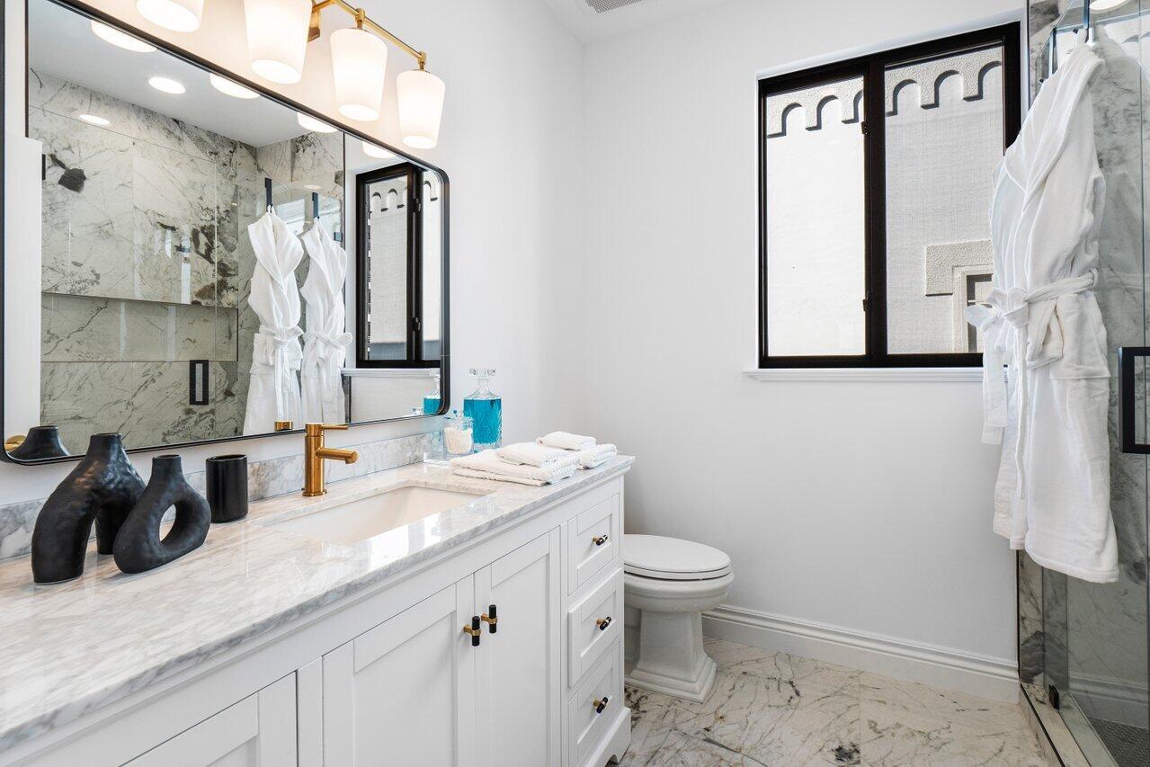 320 E Royal Palm Road