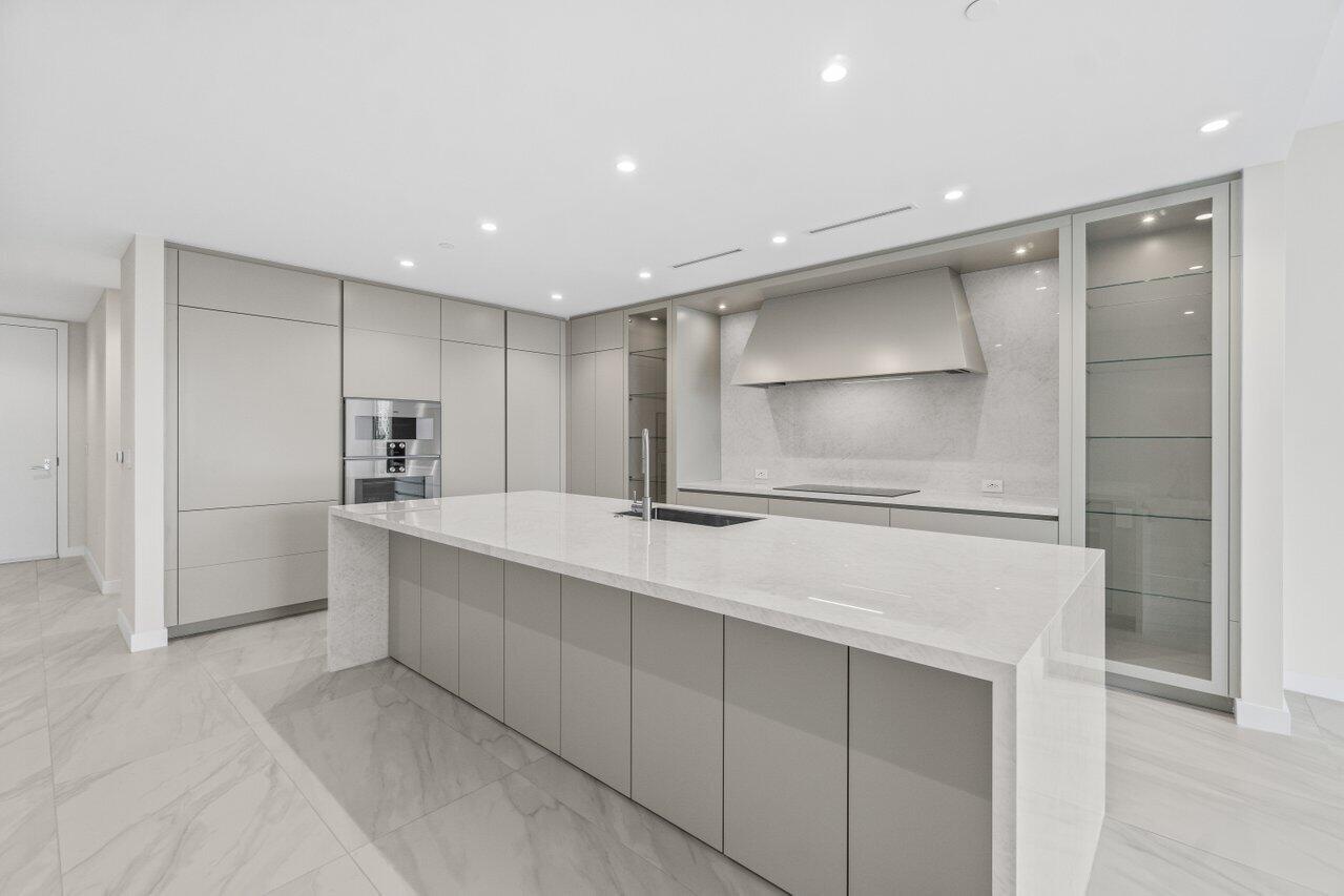 220 SE Mizner Boulevard 509