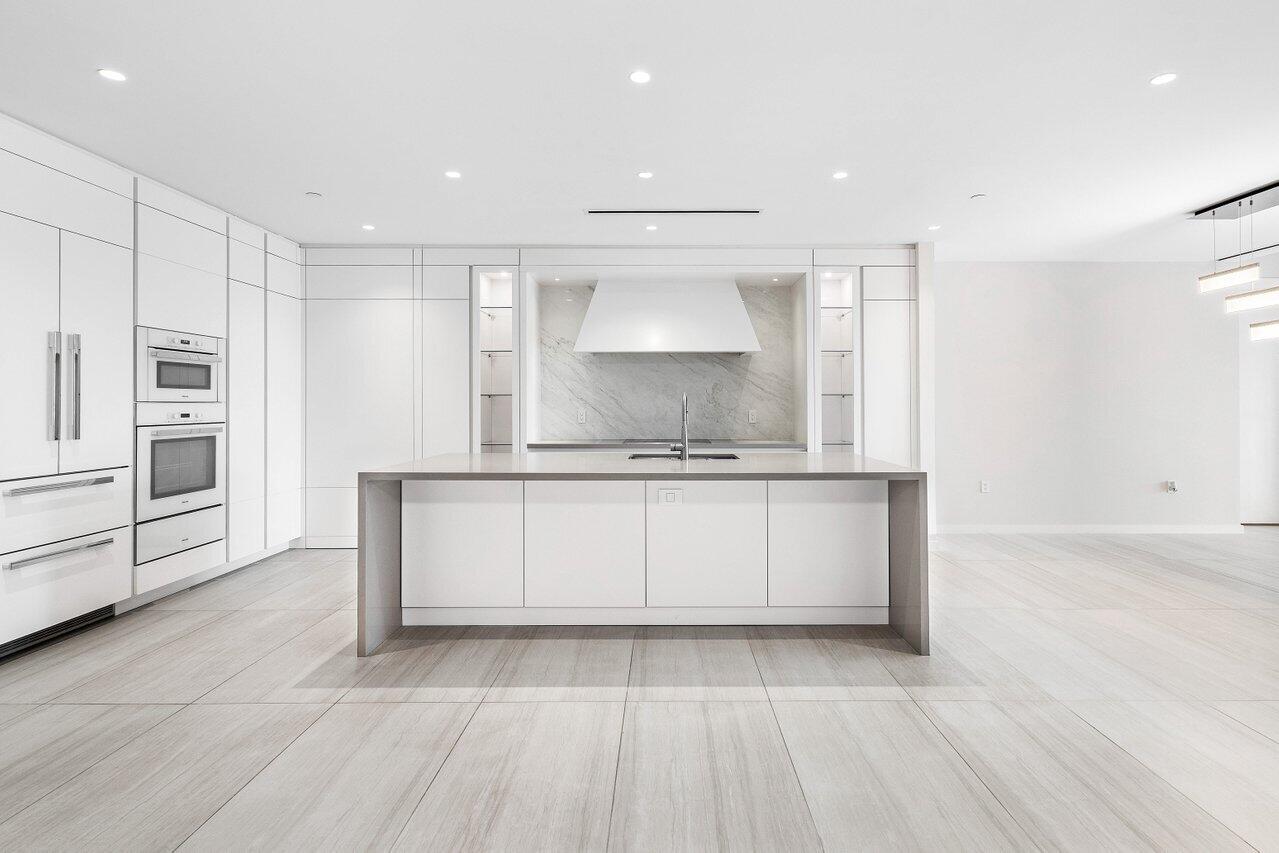 200 SE Mizner Boulevard 514