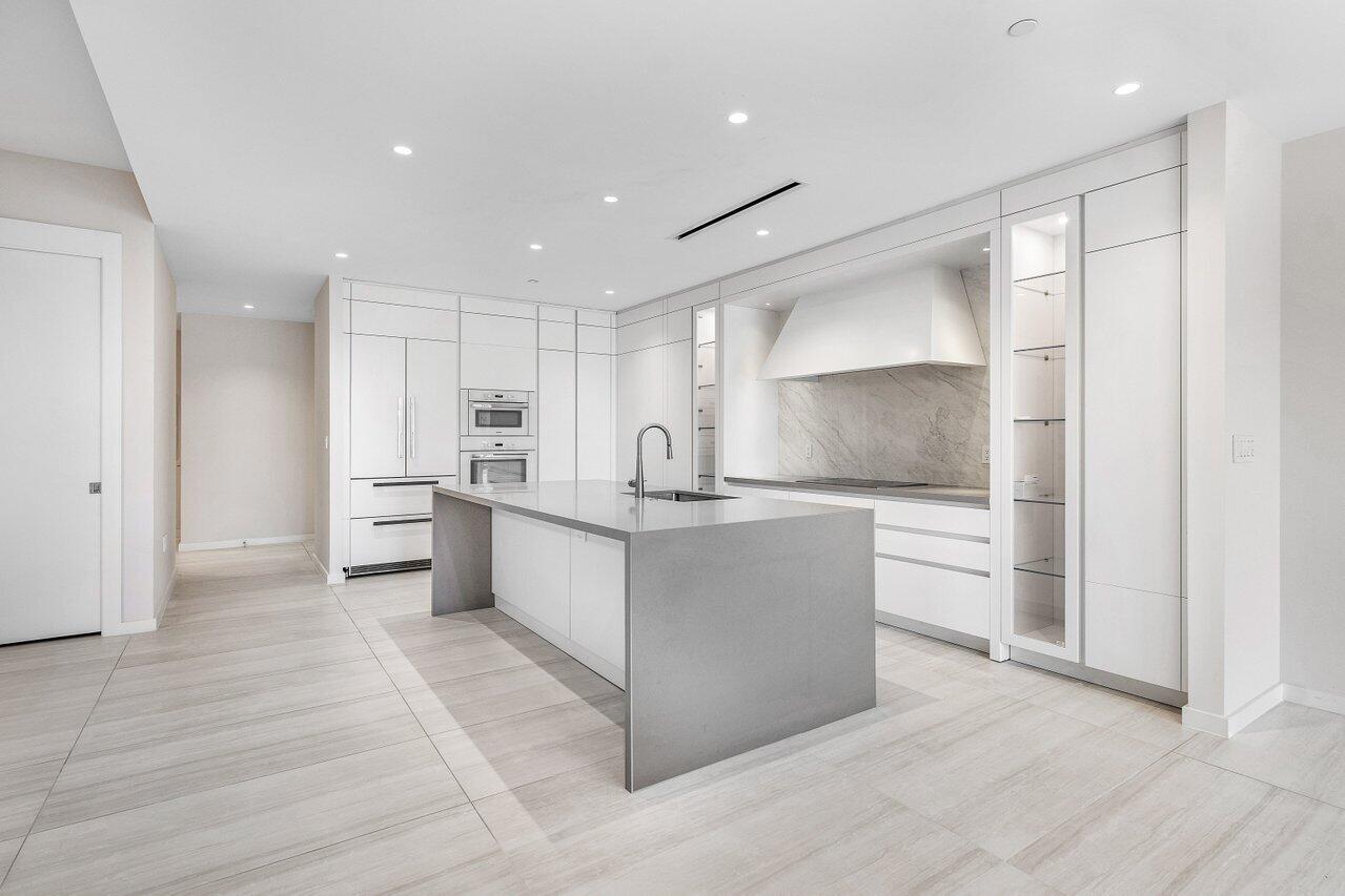 200 SE Mizner Boulevard 514