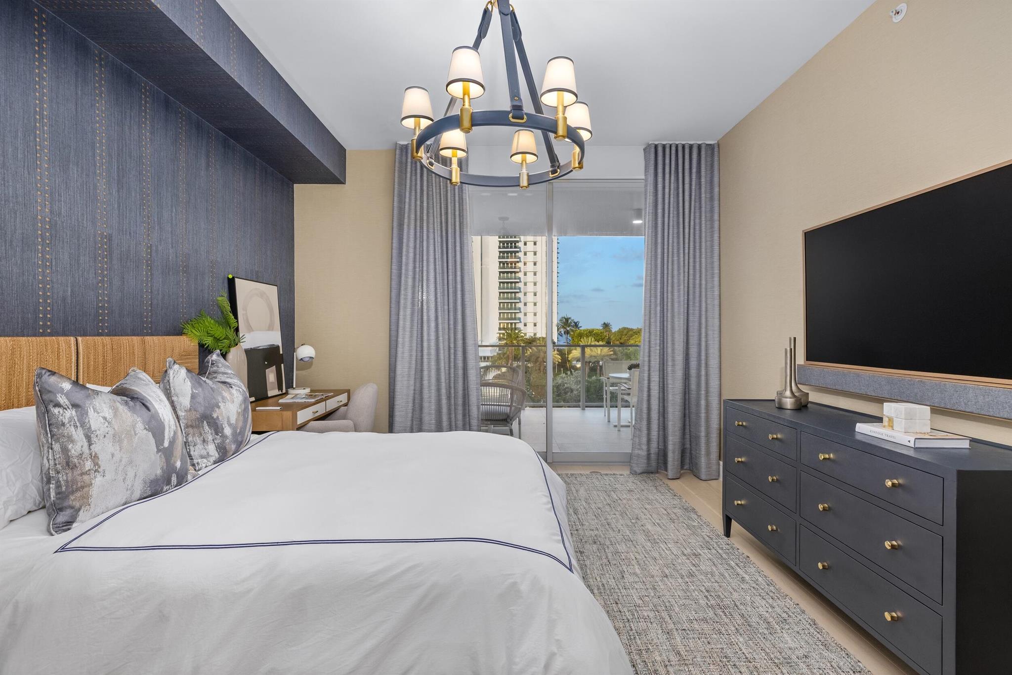 725 S Ocean Boulevard Ph-2