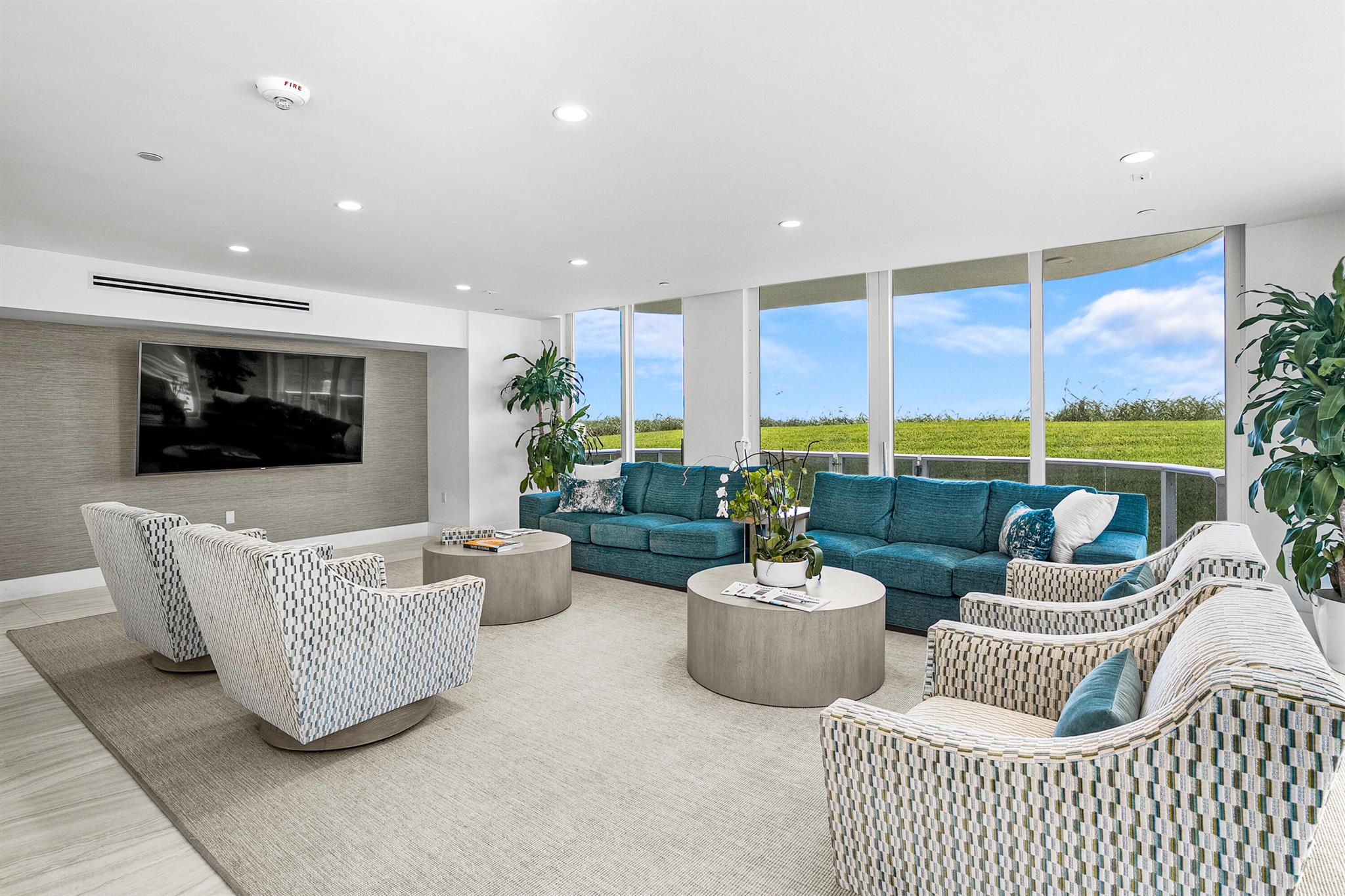 350 S Ocean Boulevard 12b