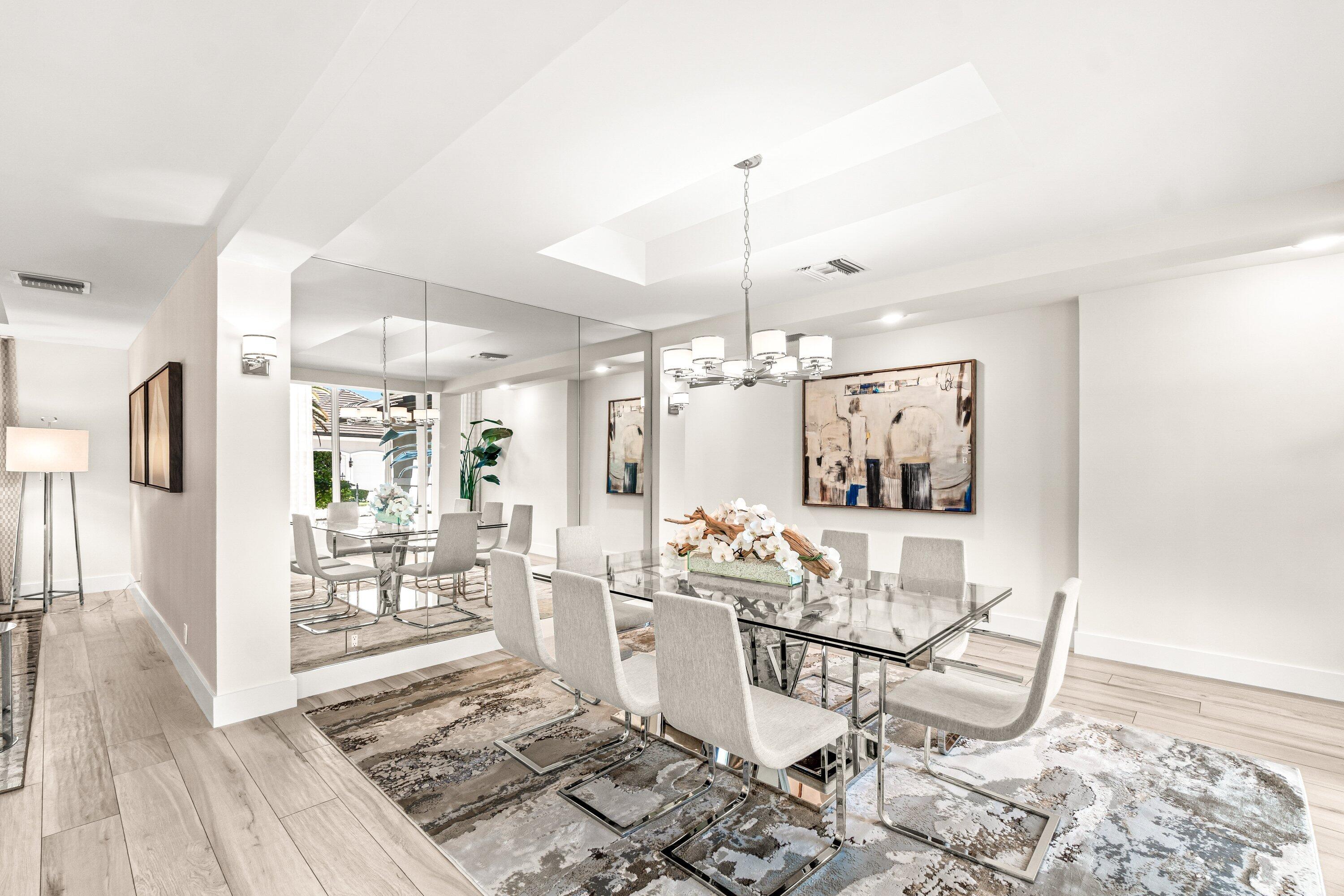 2367 Queen Palm Road