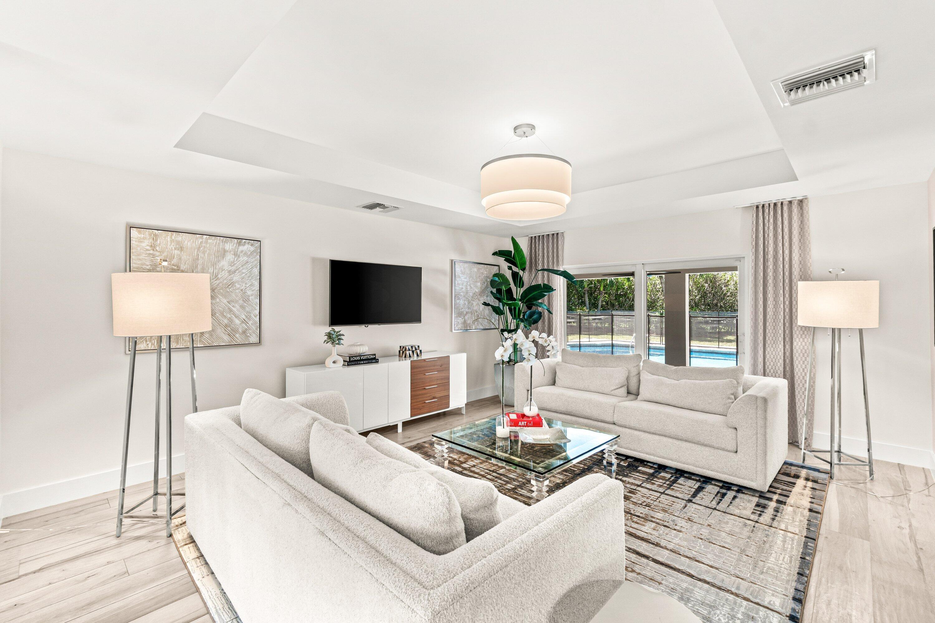 2367 Queen Palm Road