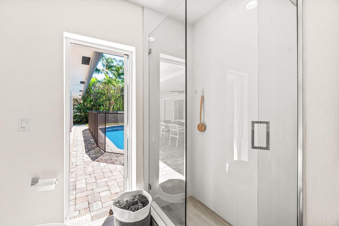 2367 Queen Palm Road