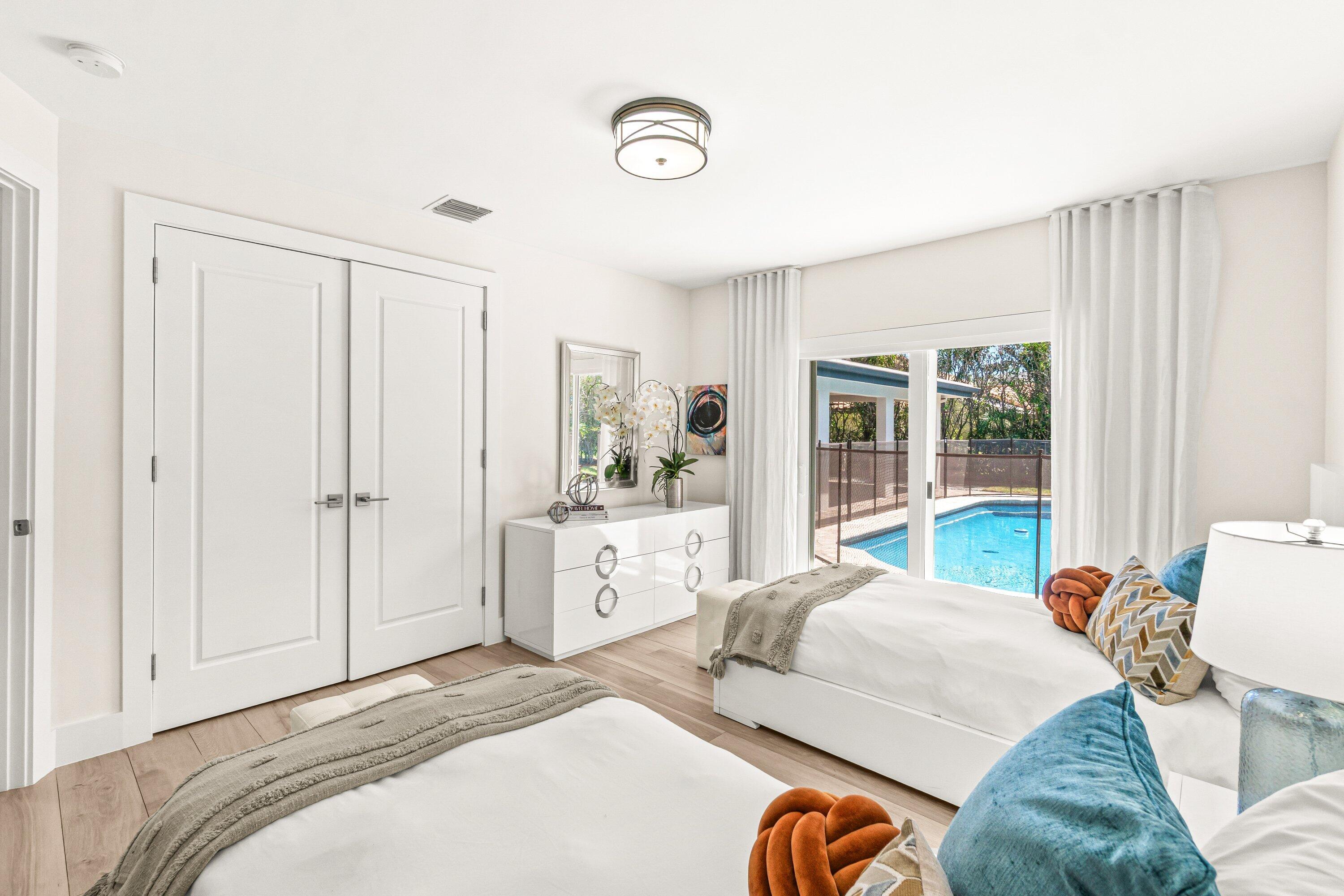 2367 Queen Palm Road