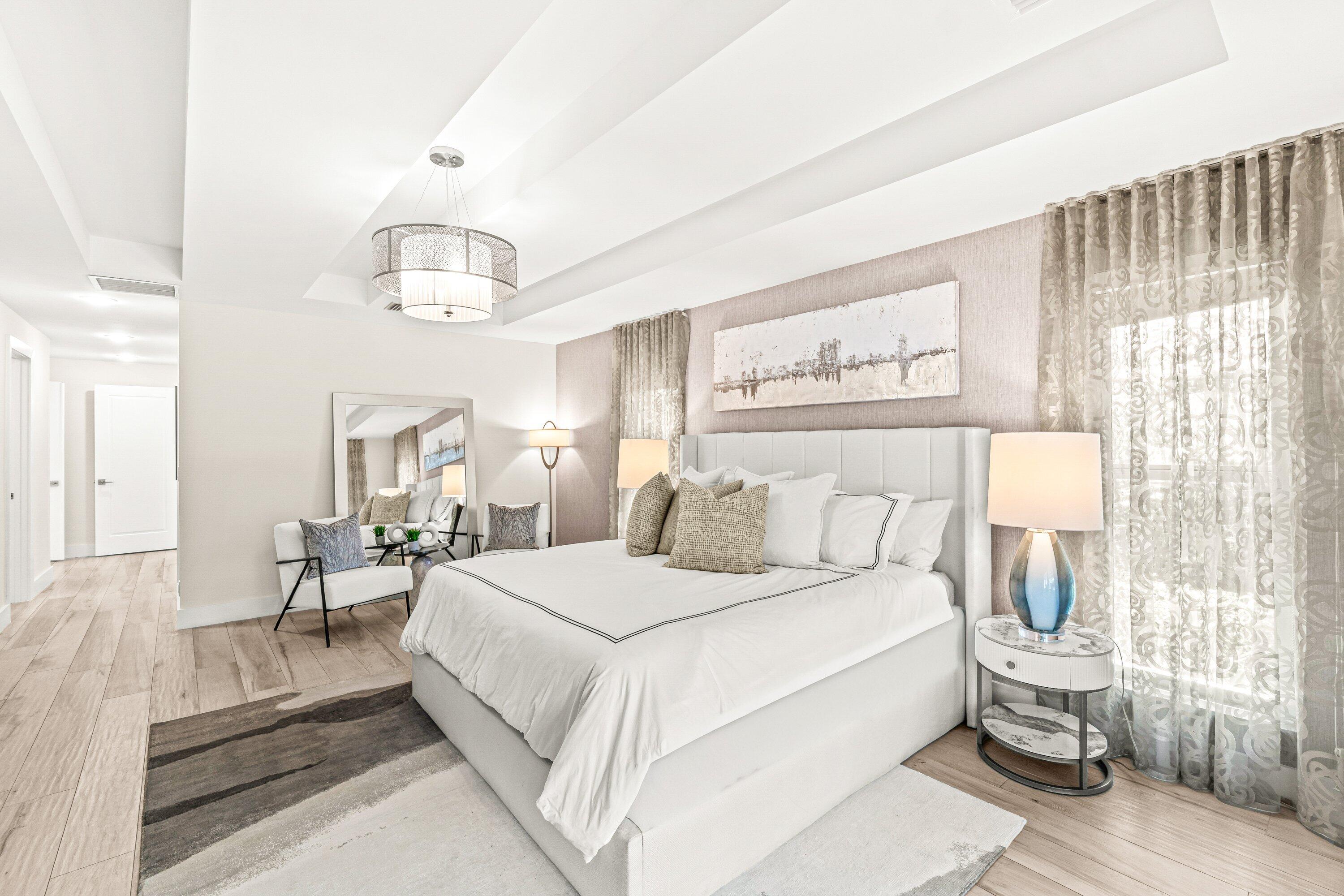 2367 Queen Palm Road