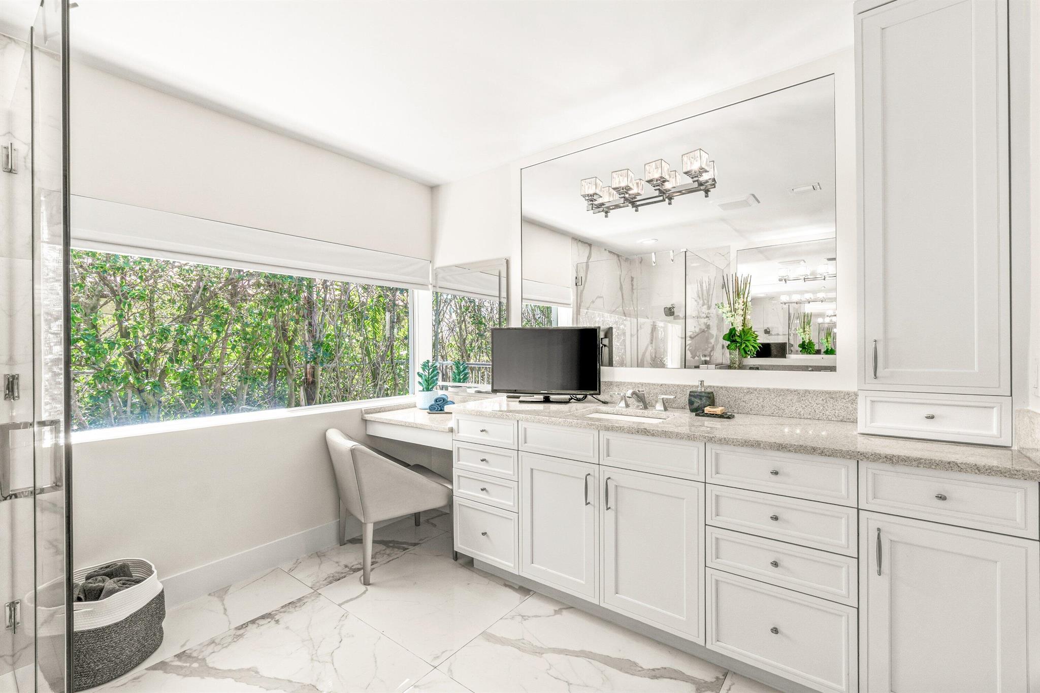 2367 Queen Palm Road