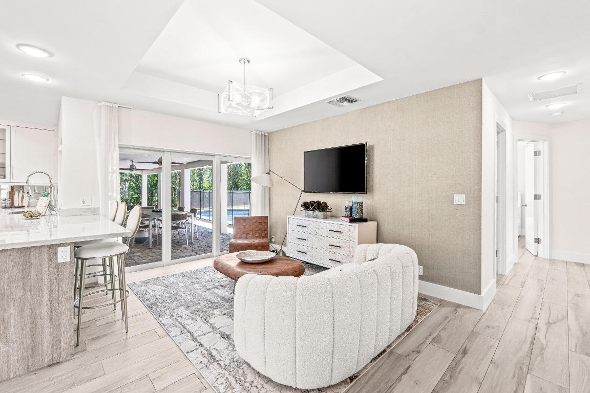 2367 Queen Palm Road