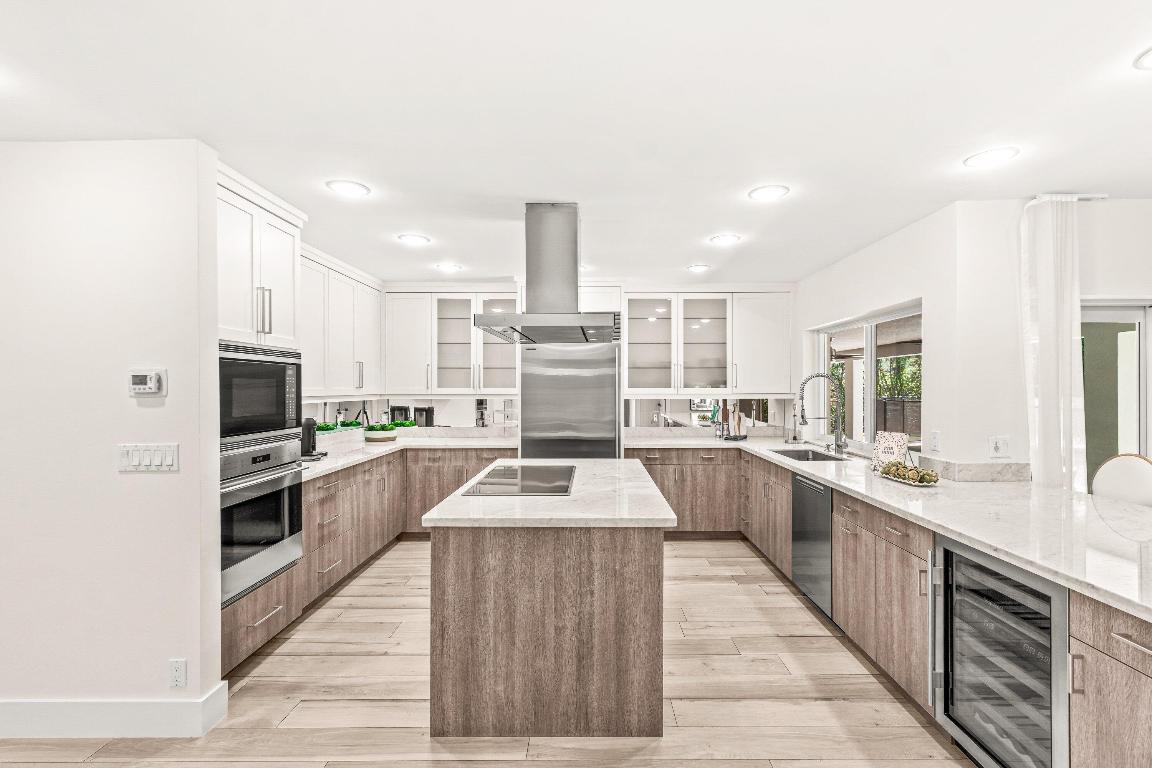 2367 Queen Palm Road