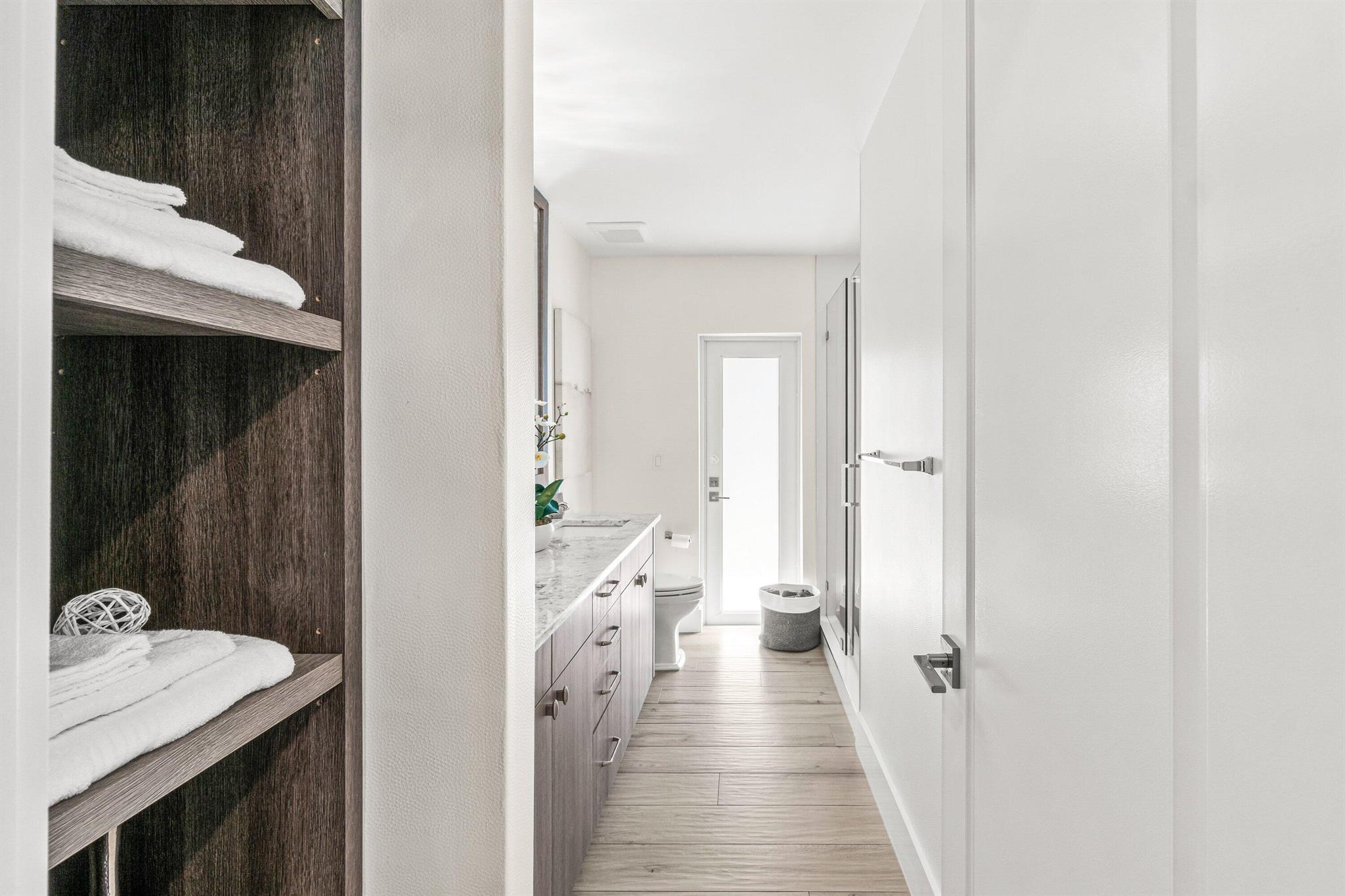 2367 Queen Palm Road