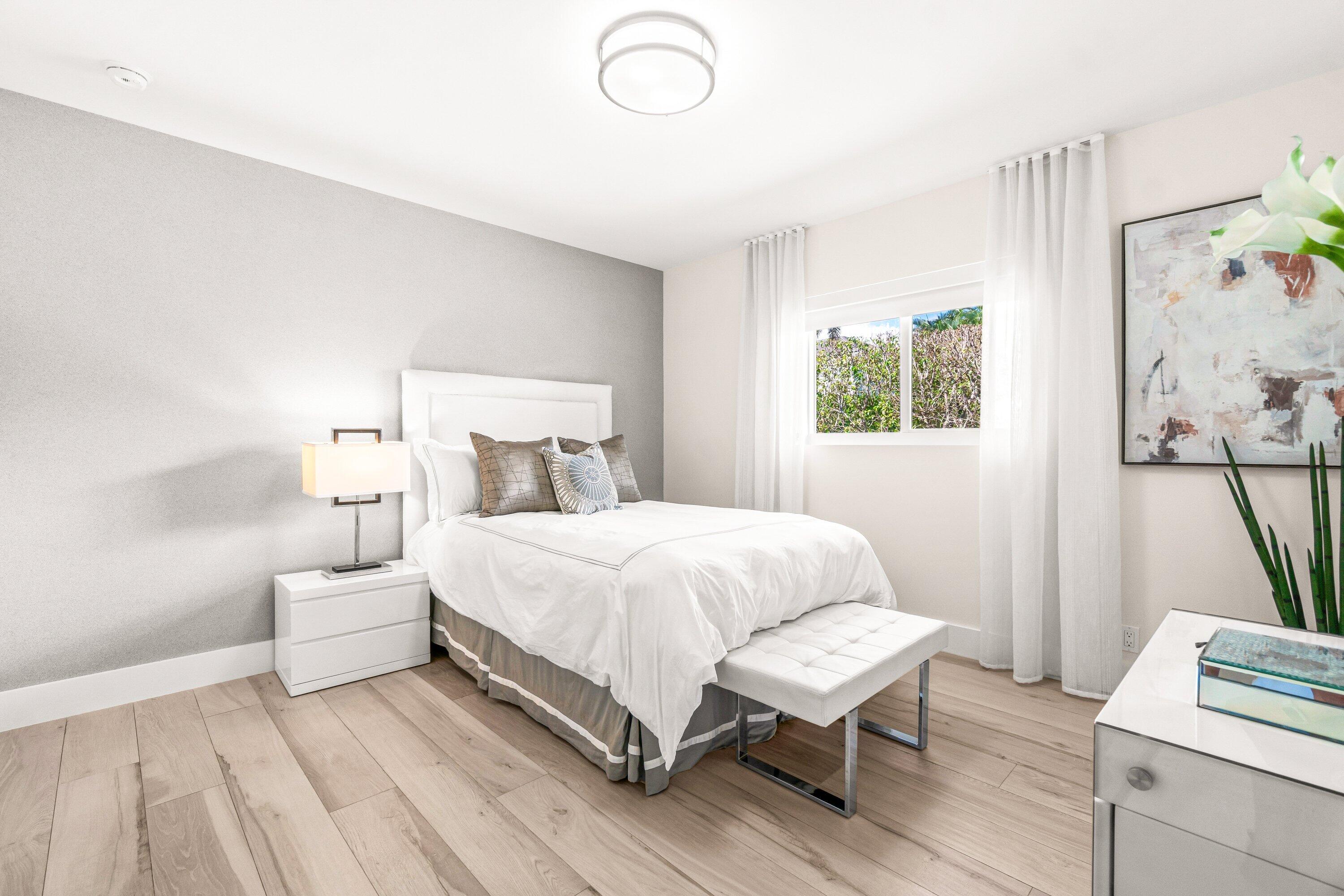 2367 Queen Palm Road